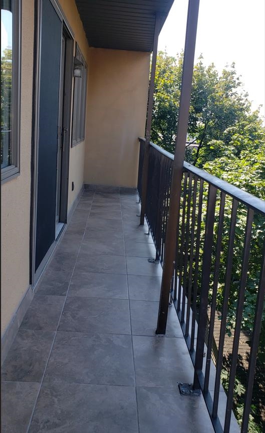 property viewer photo 4