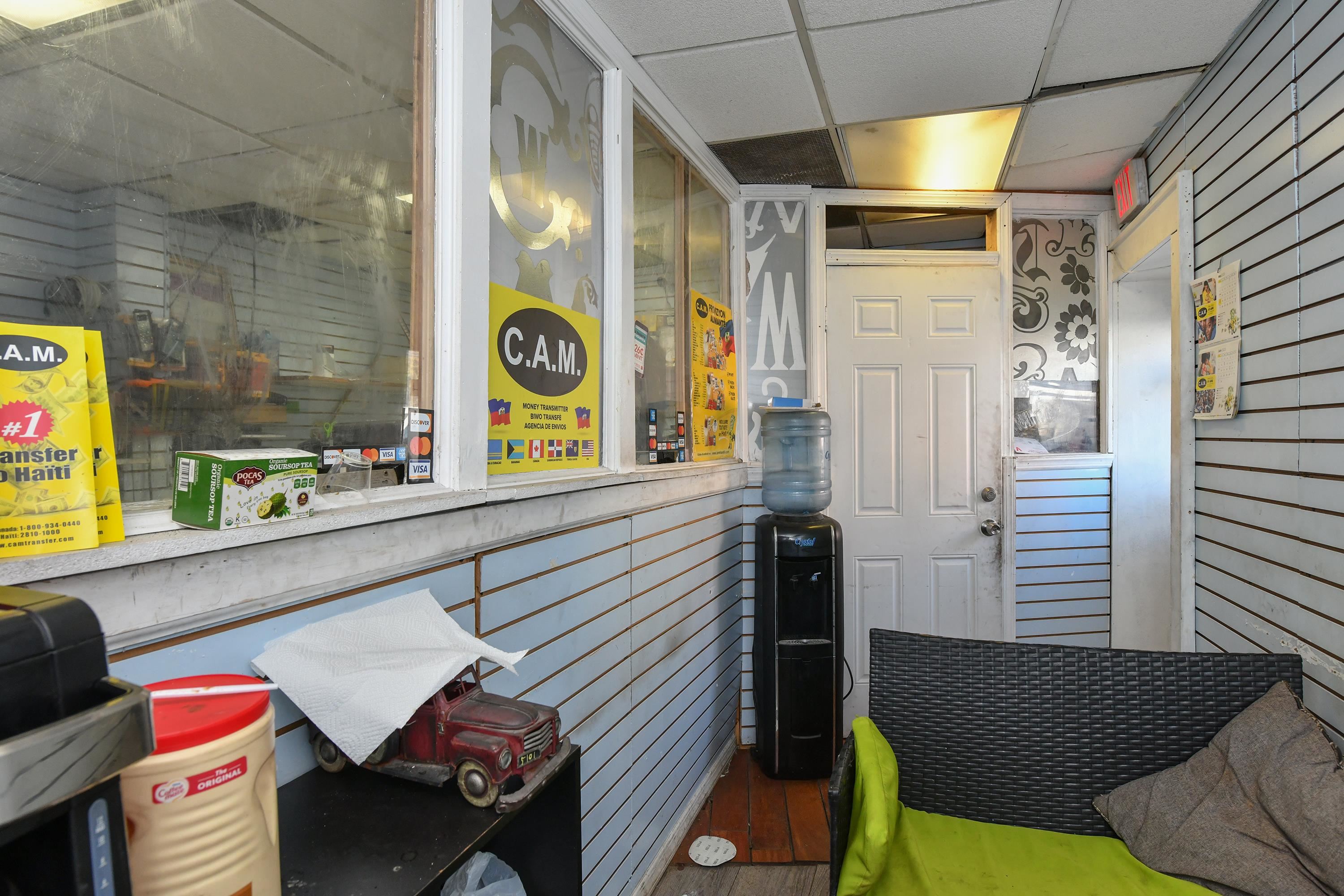 main property photo 12