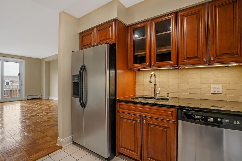property viewer photo 2