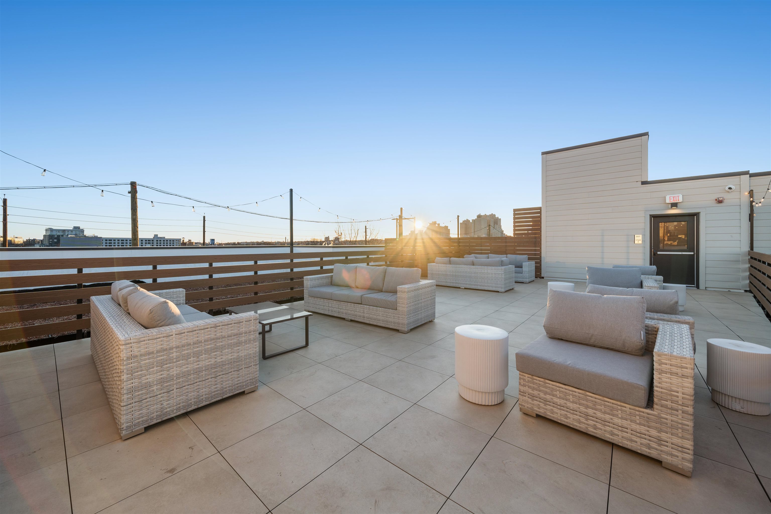 property viewer photo 14