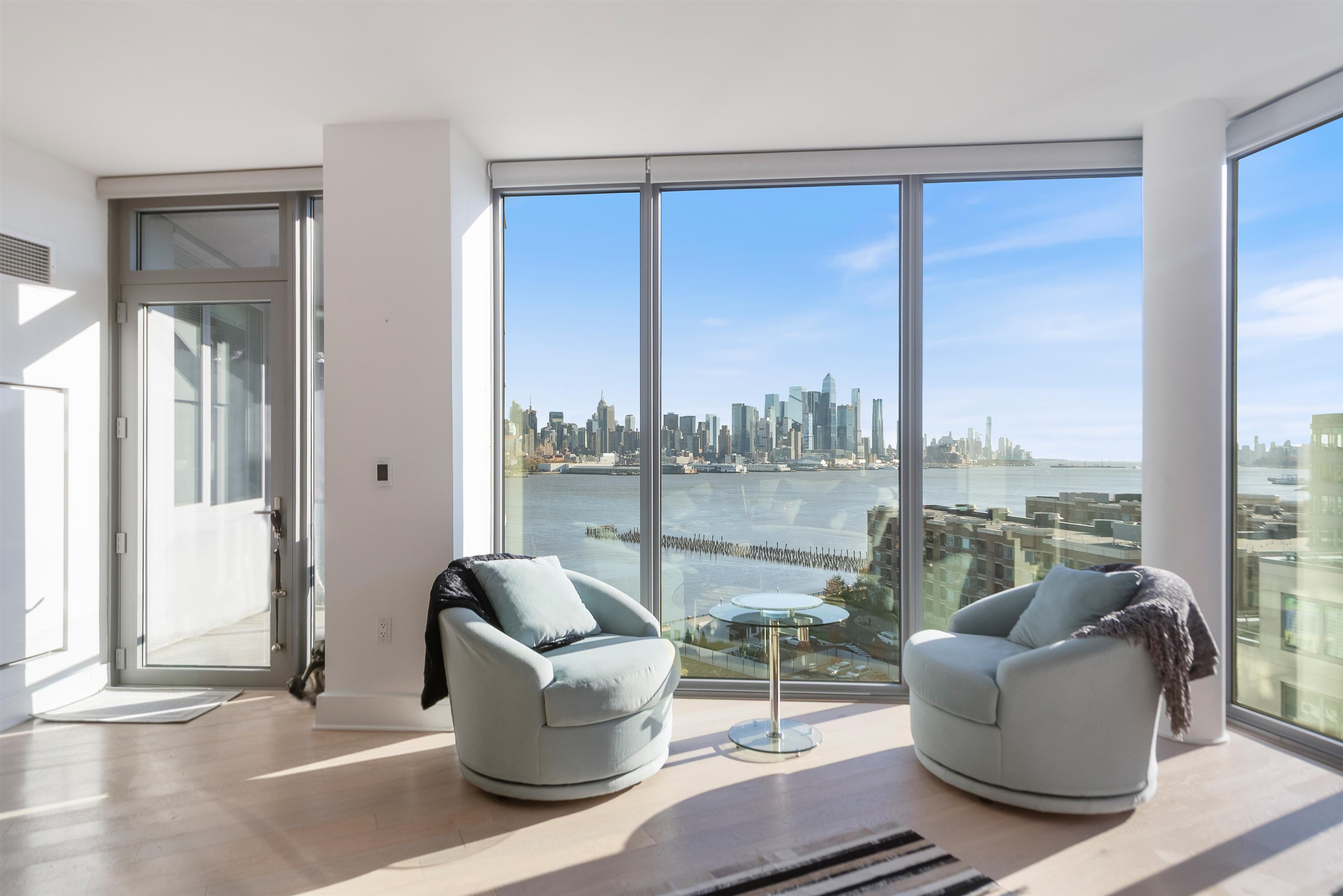 property viewer photo 1