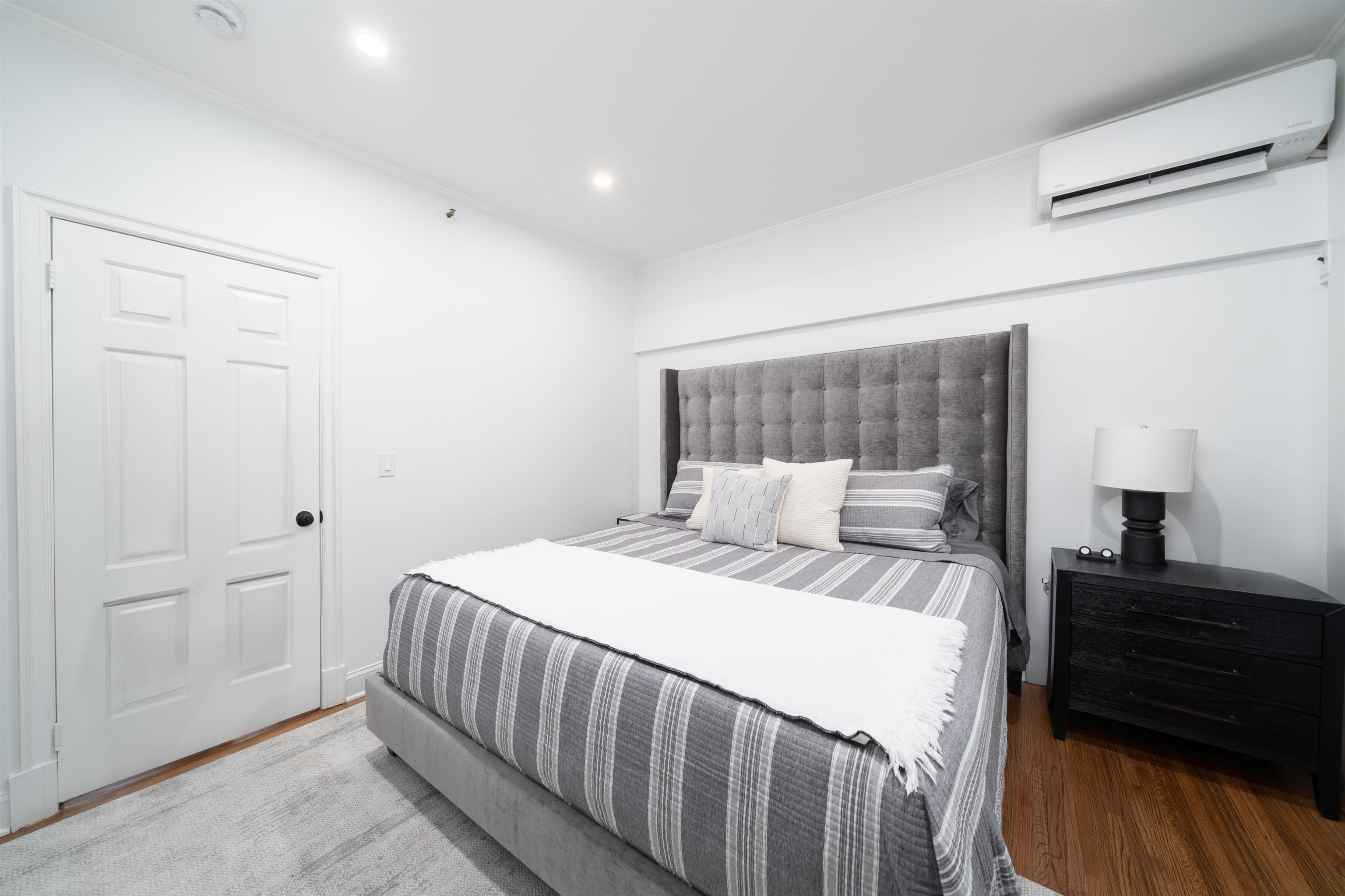 property viewer photo 8