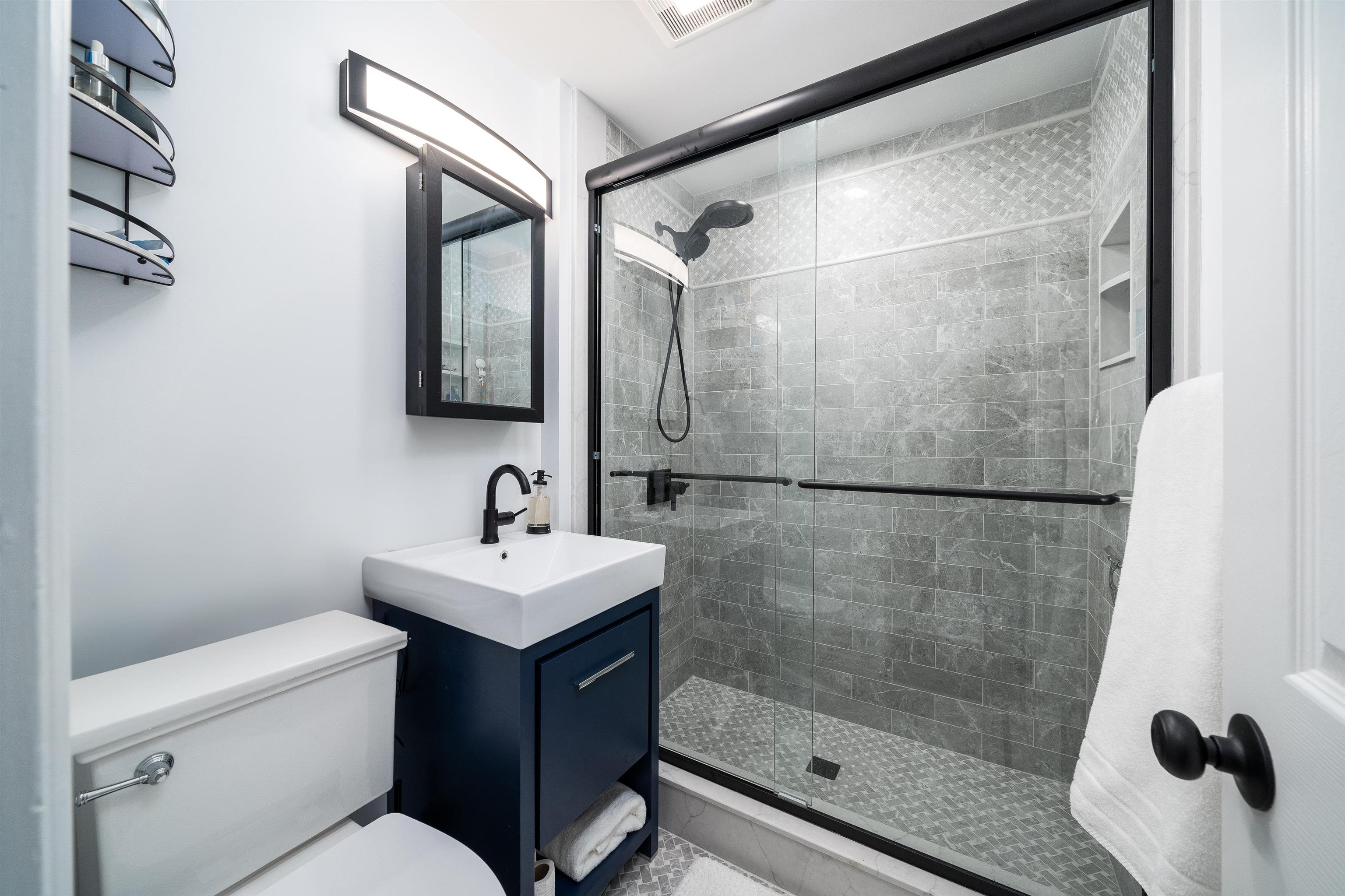 property viewer photo 9