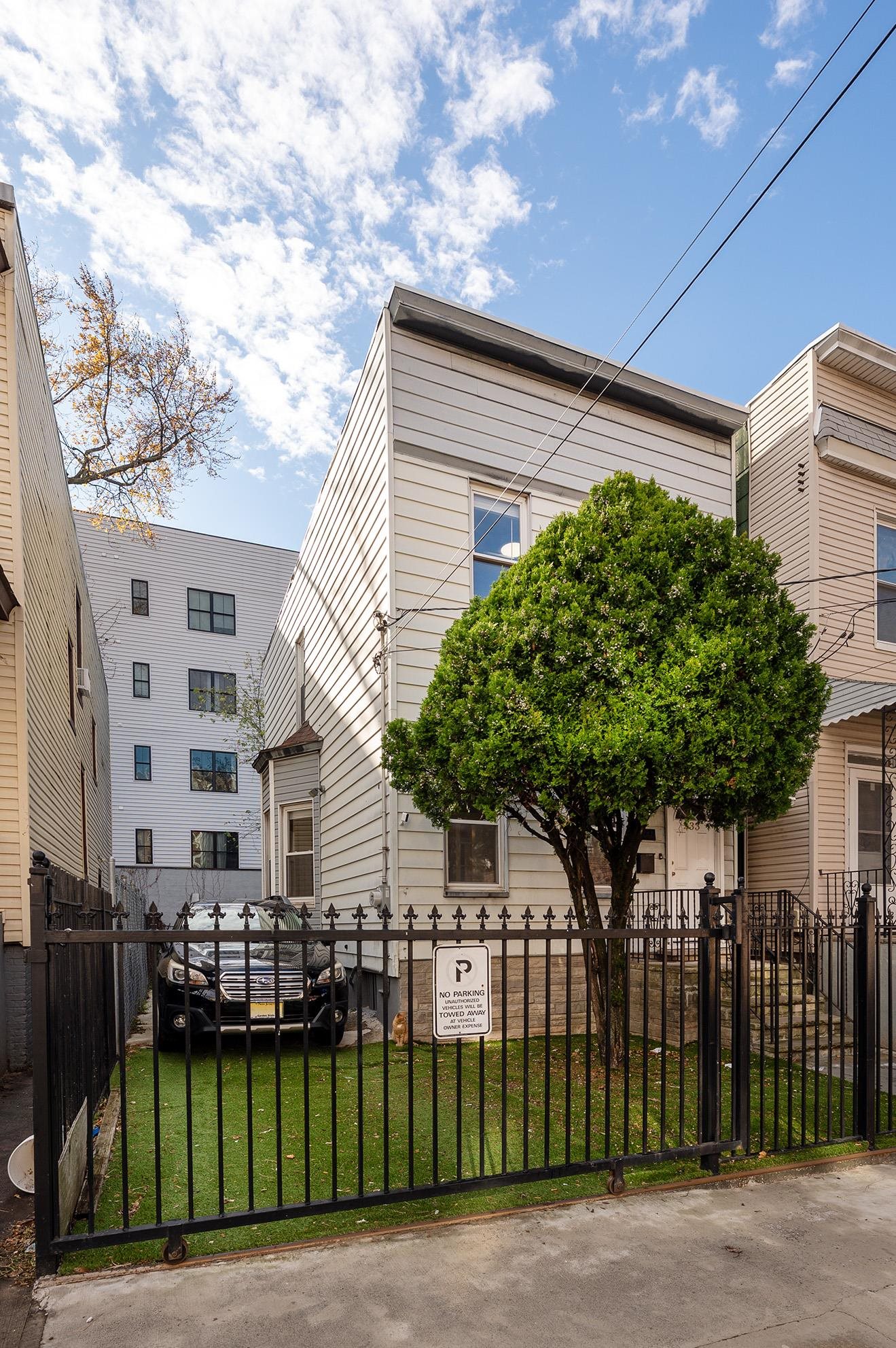 property viewer photo 15