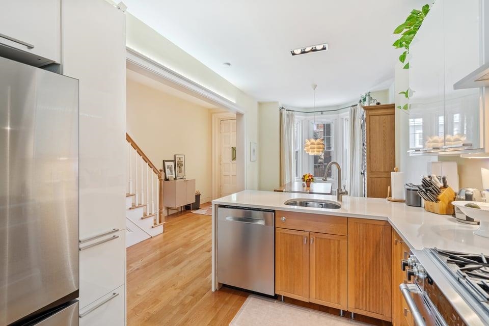property viewer photo 8