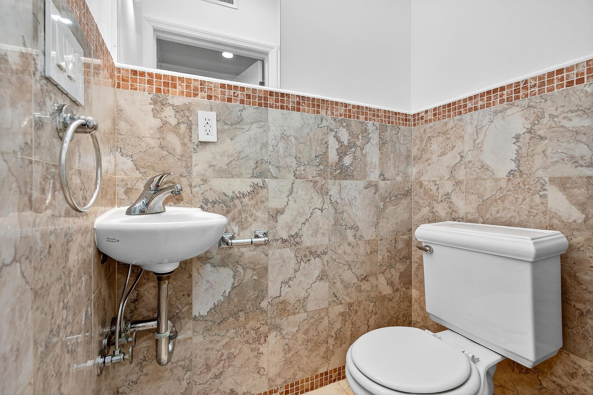 property viewer photo 11