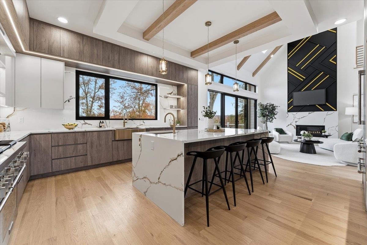 property viewer photo 19