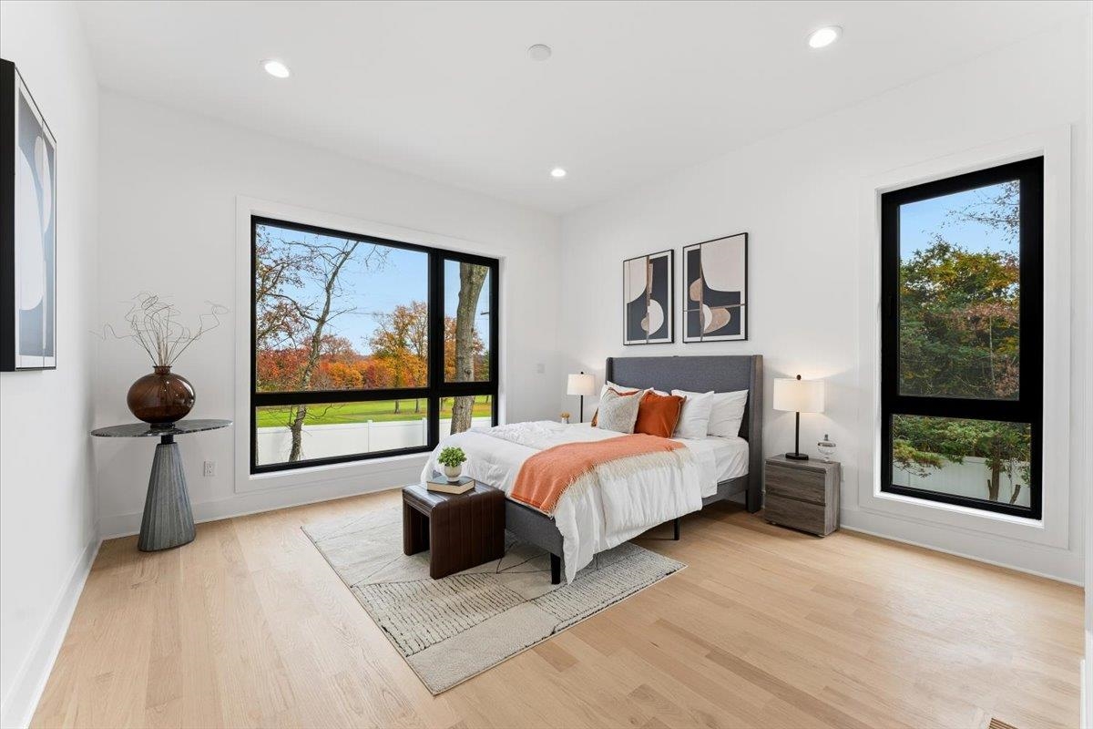 property viewer photo 23