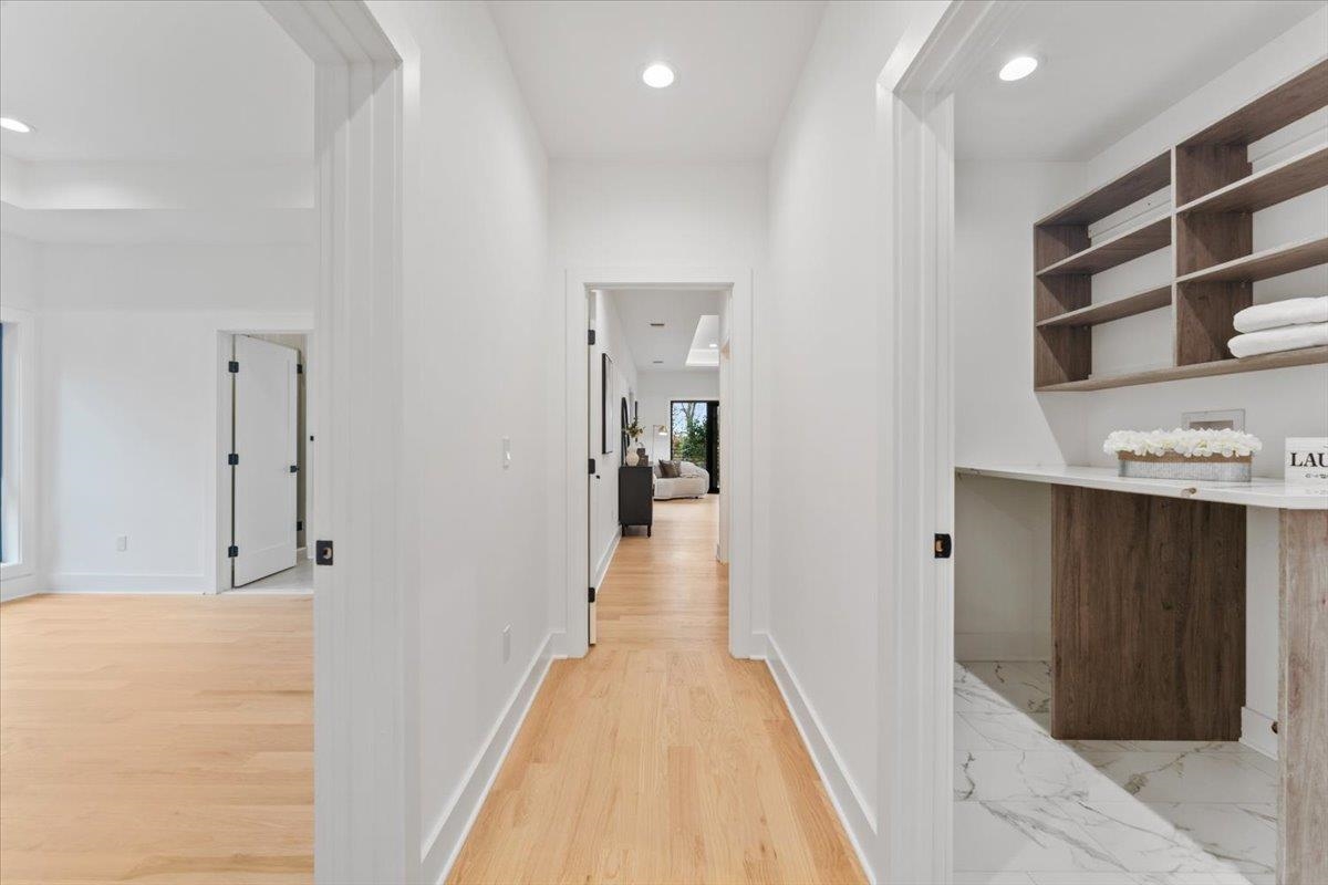 property viewer photo 29