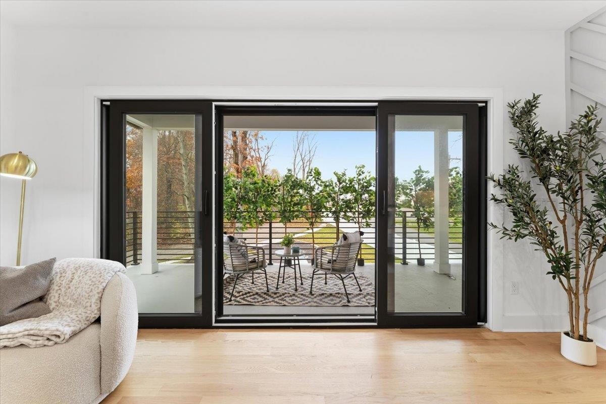 property viewer photo 33