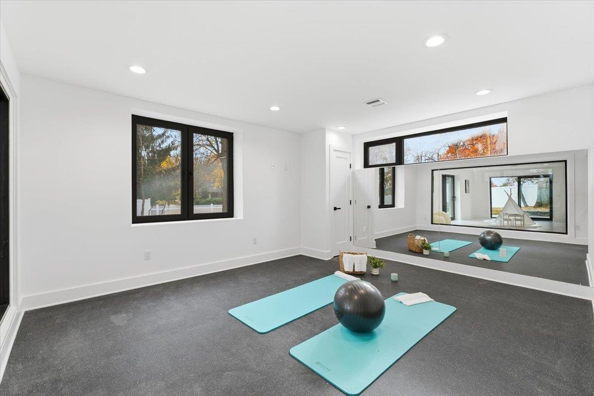 property viewer photo 46