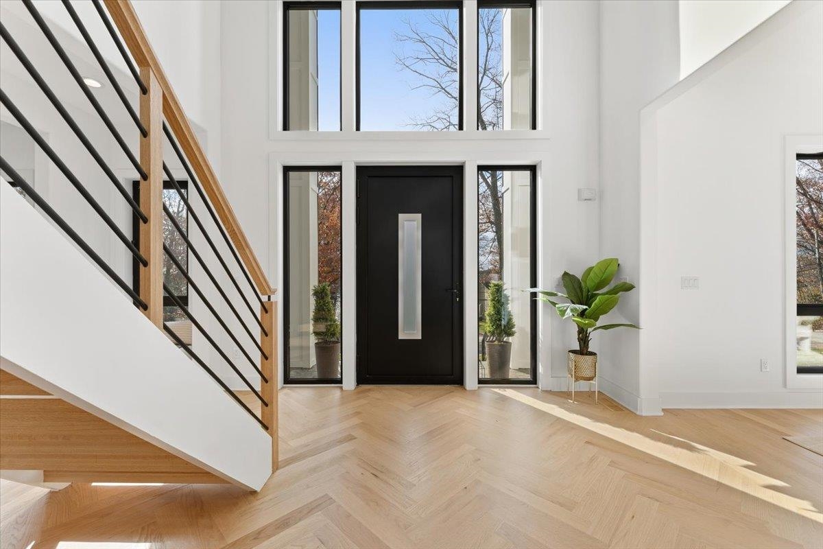 property viewer photo 5