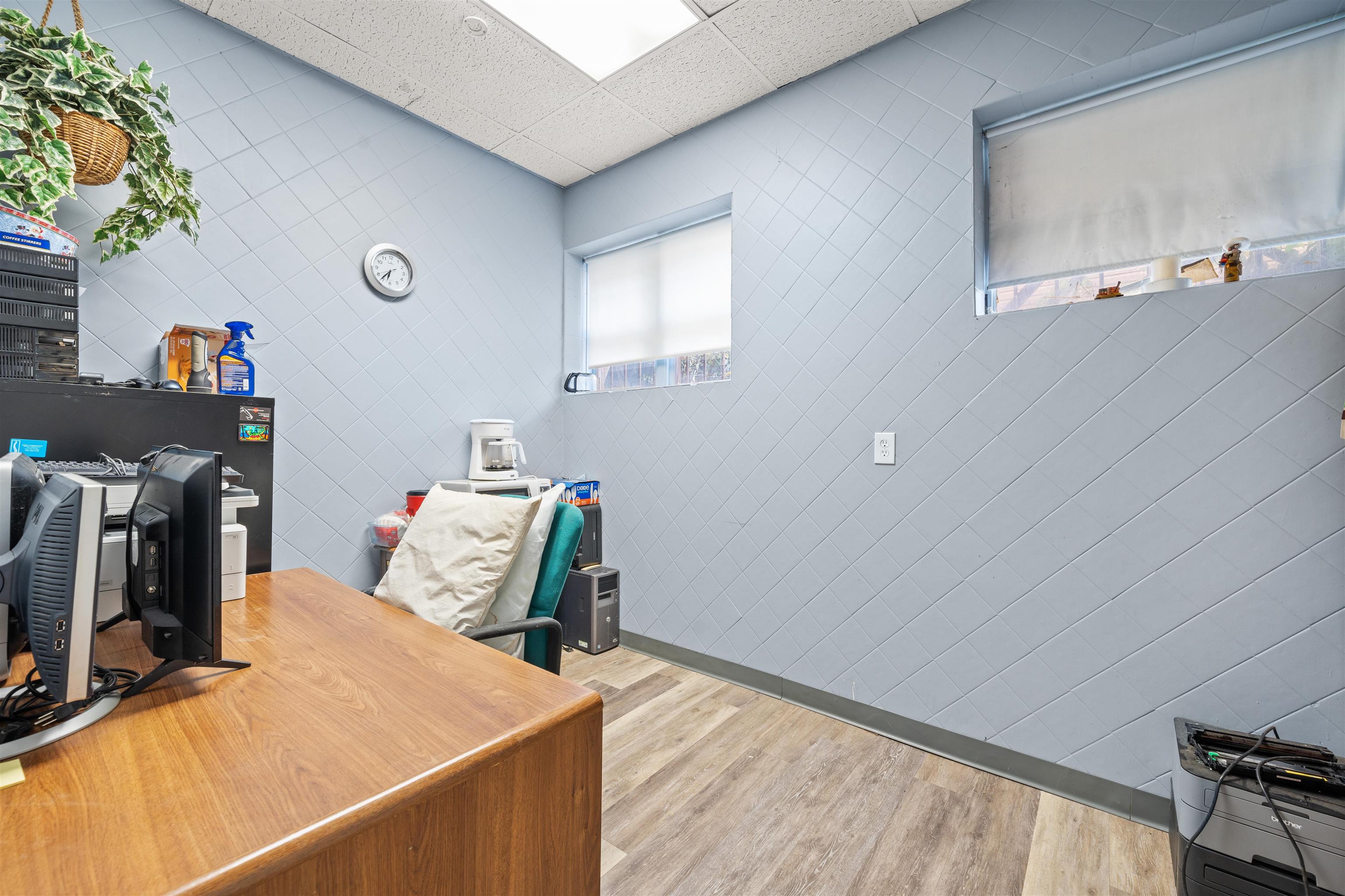 main property photo 7
