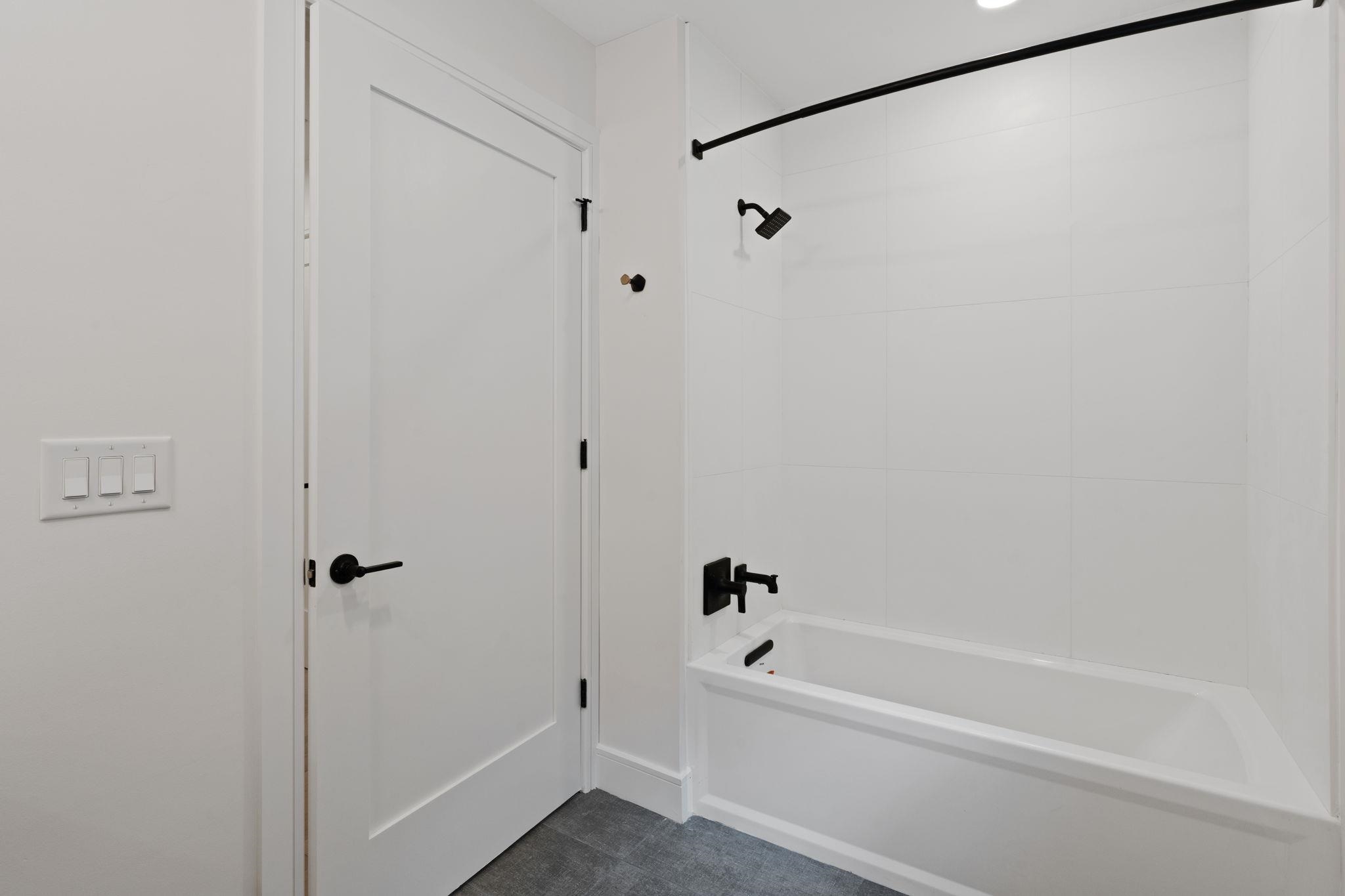 property viewer photo 12