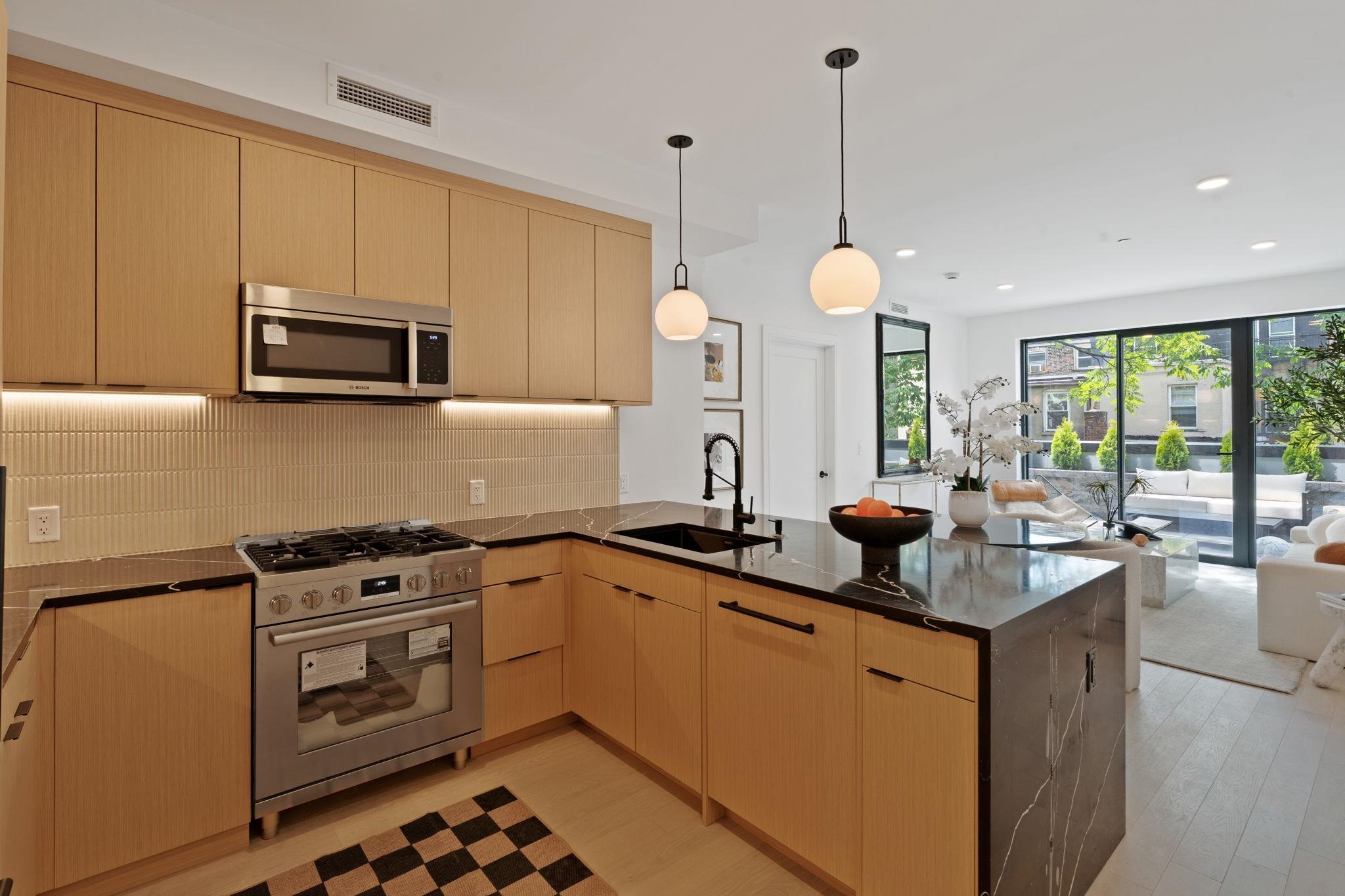 property viewer photo 5