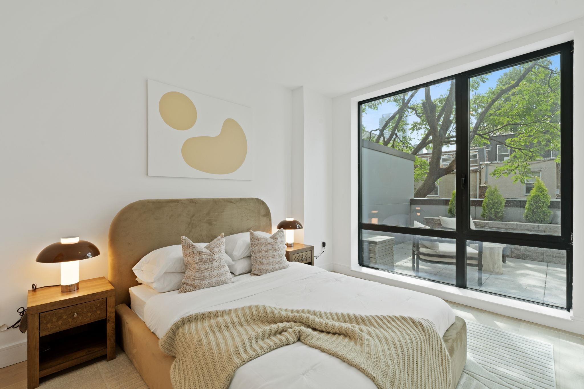 property viewer photo 6