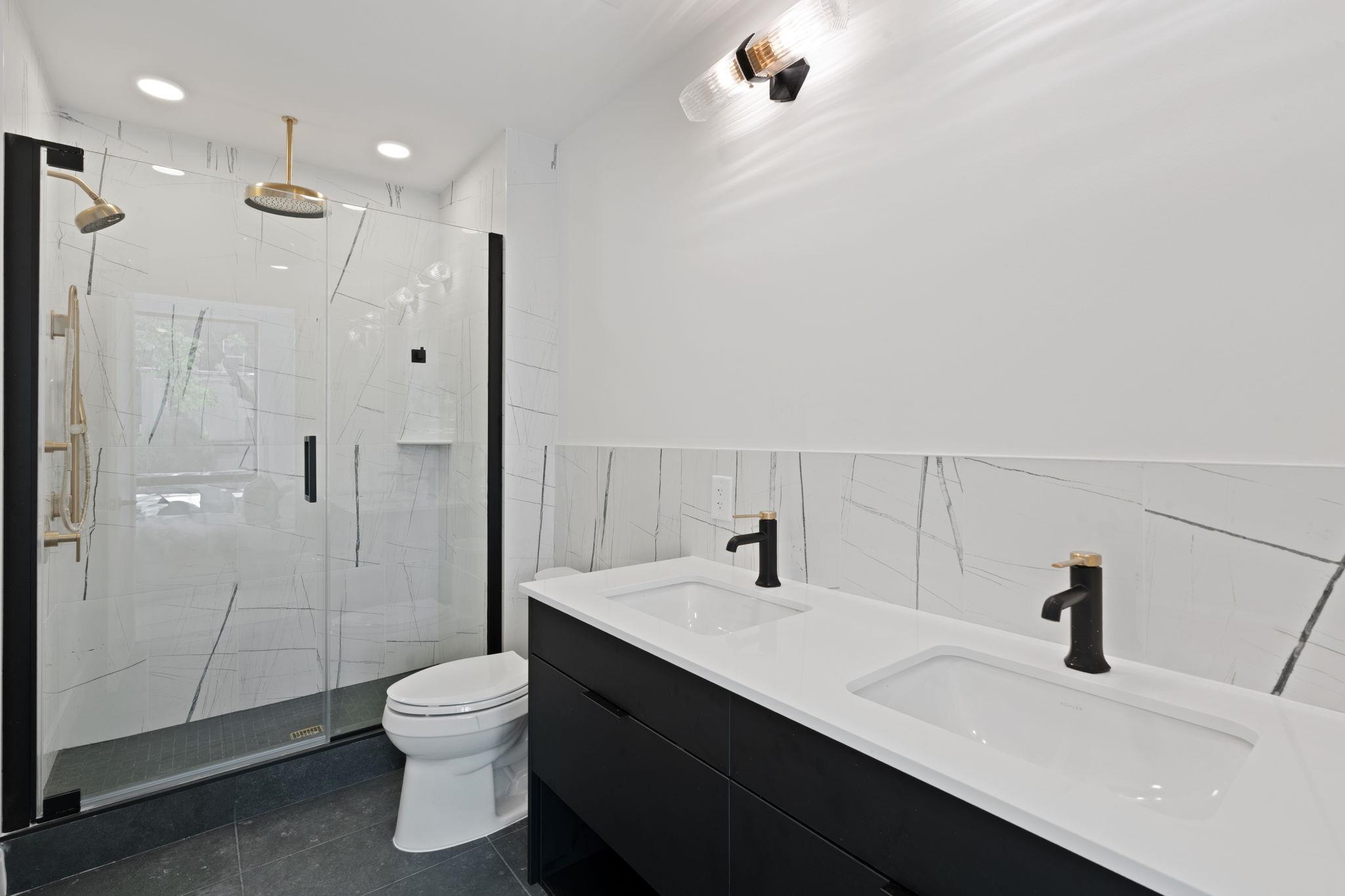 property viewer photo 9