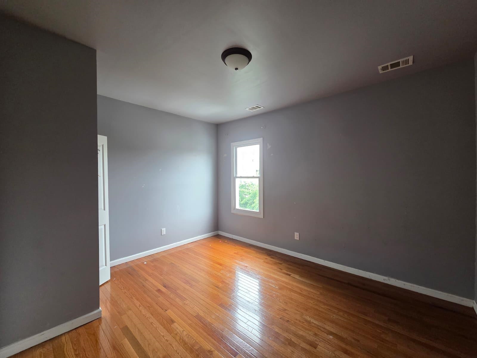 property viewer photo 6
