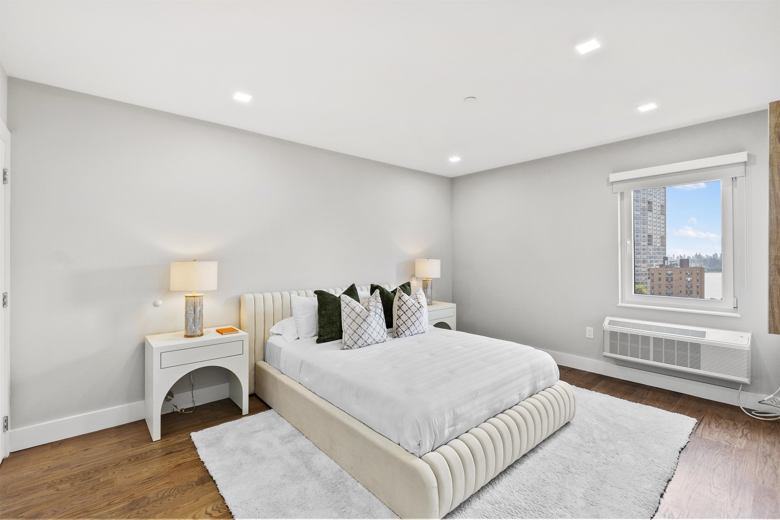property viewer photo 10
