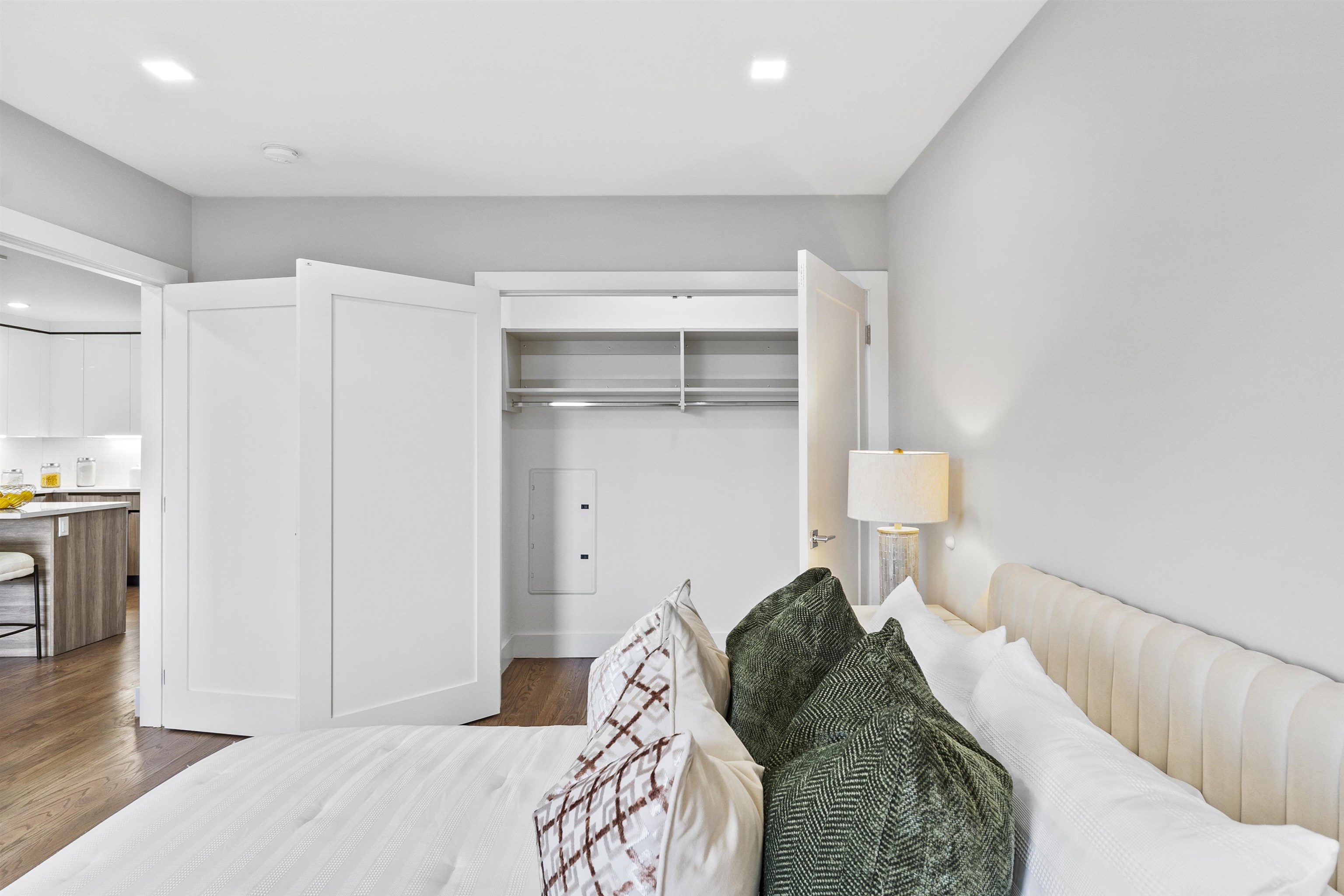 property viewer photo 14