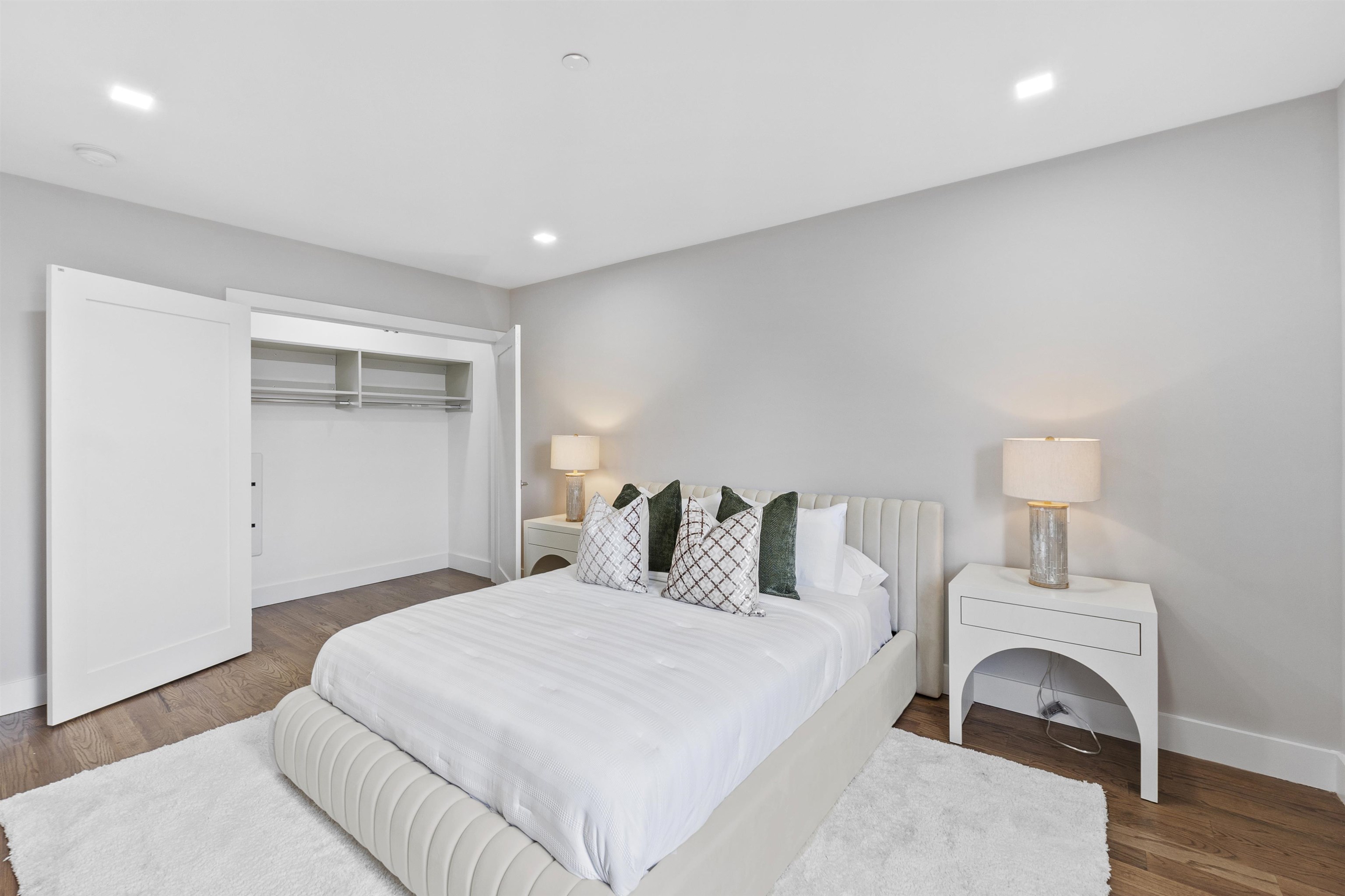 property viewer photo 15