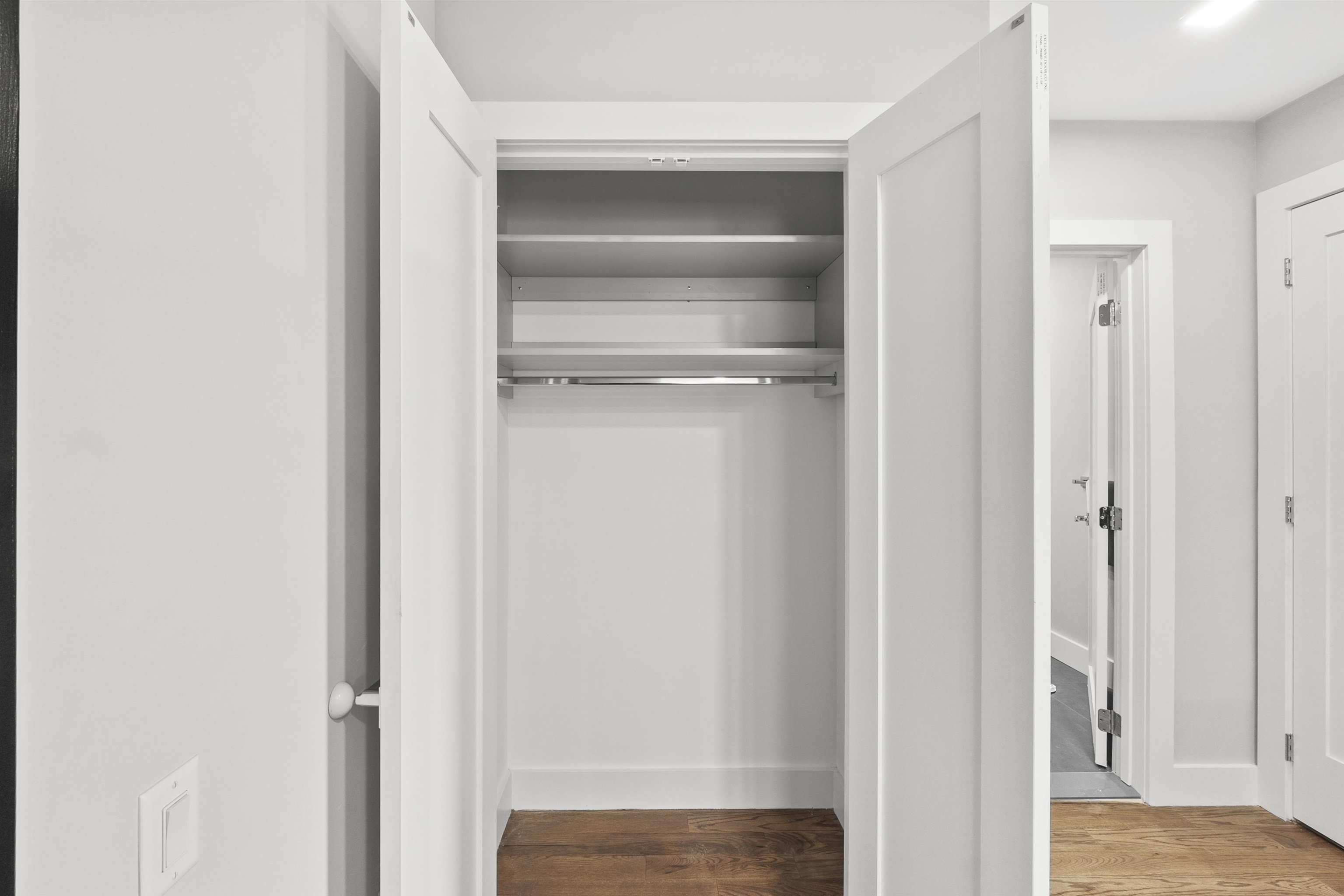property viewer photo 22