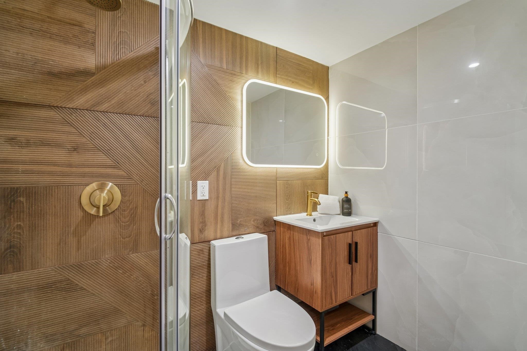 property viewer photo 22