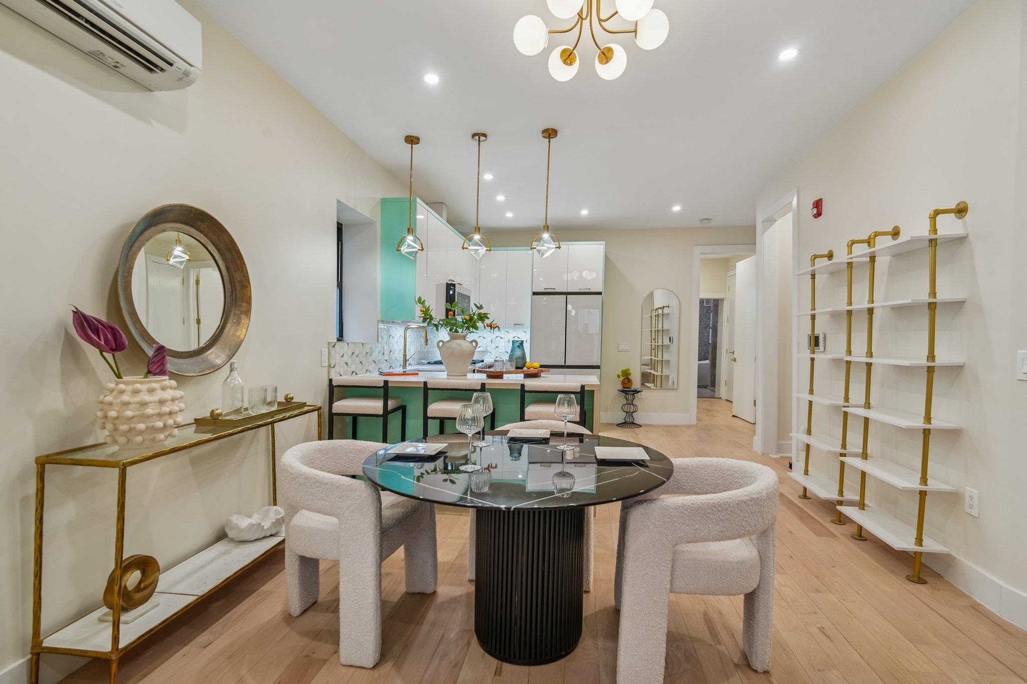 property viewer photo 6