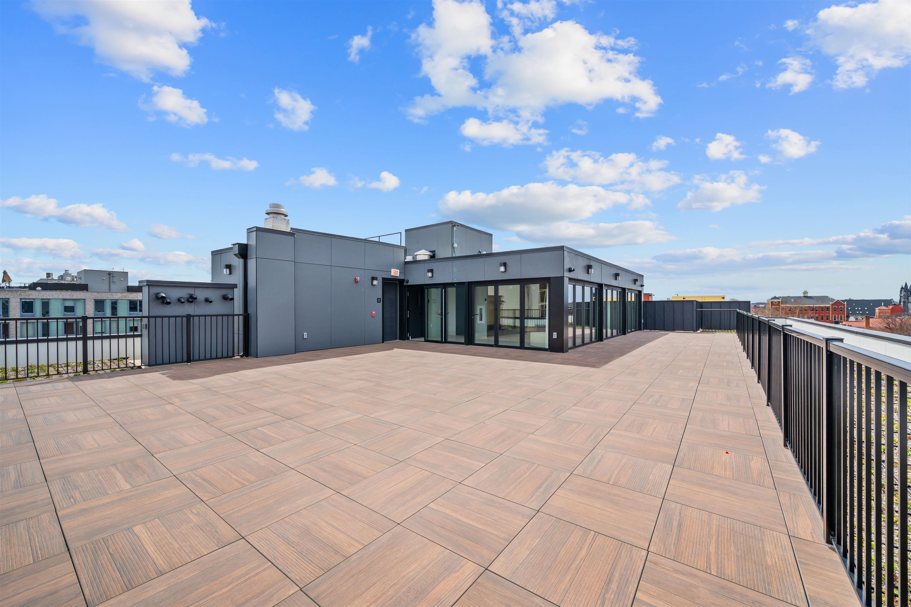 main property photo 15