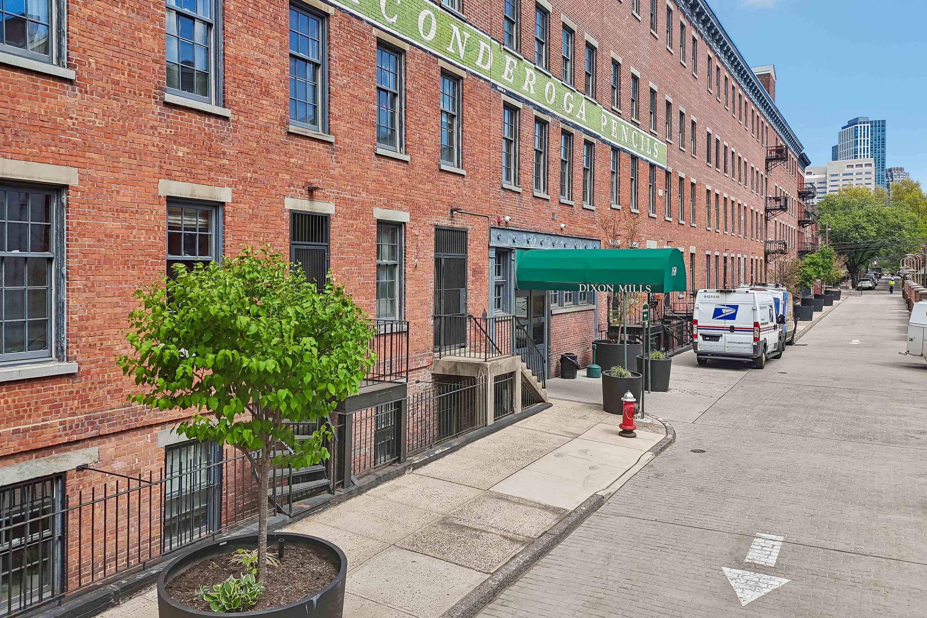 main property photo 17