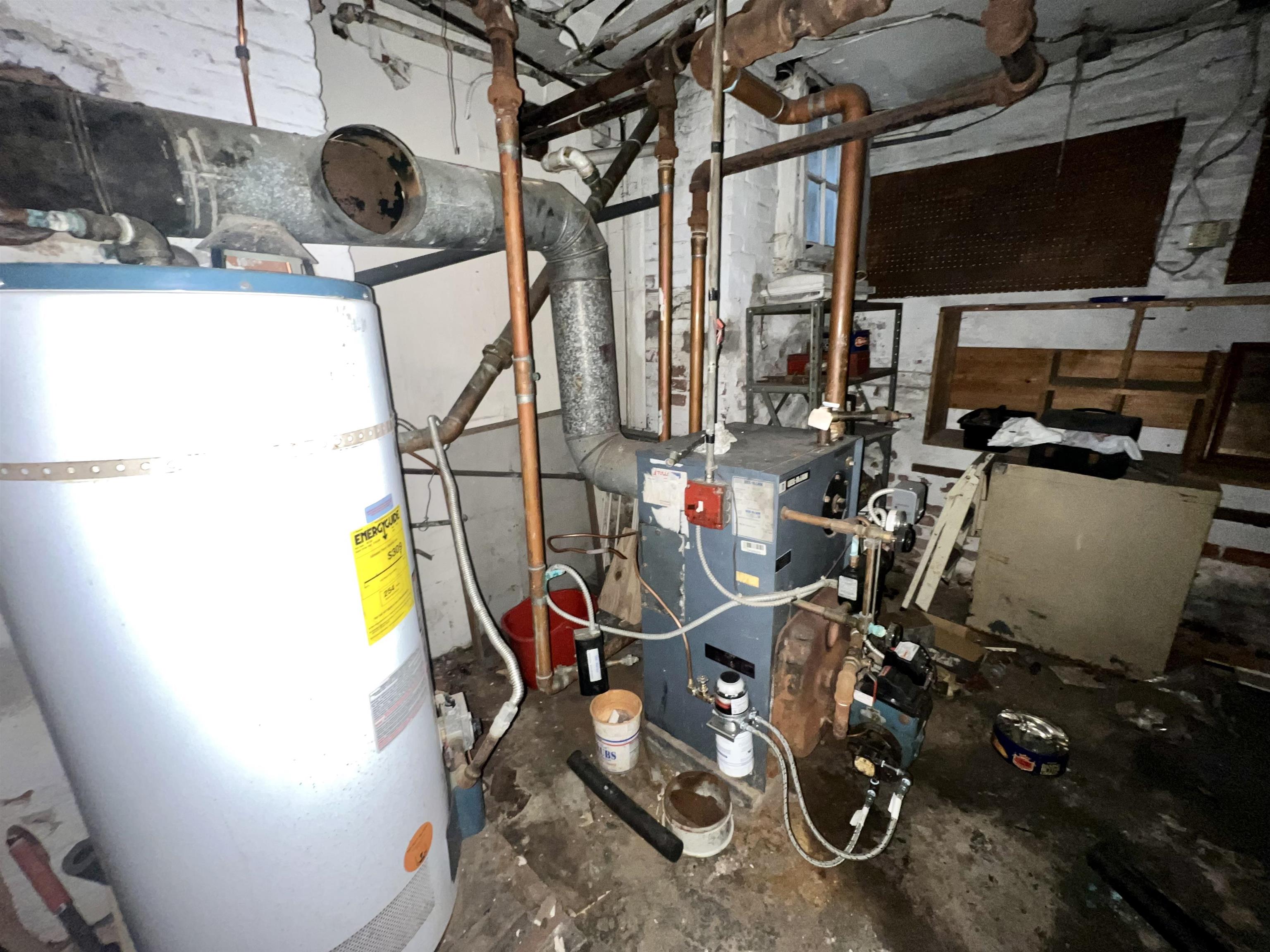 main property photo 11