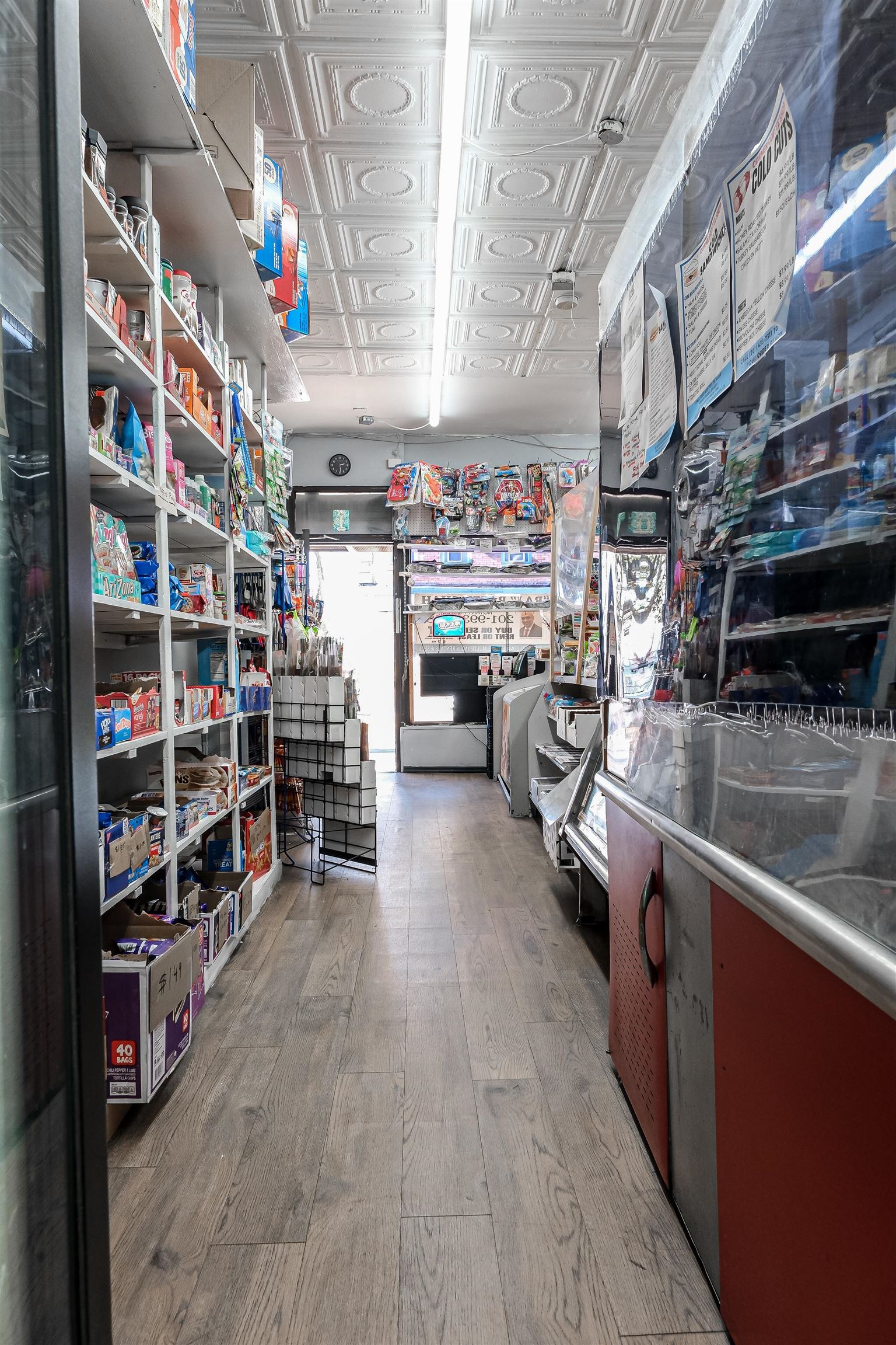 main property photo 6