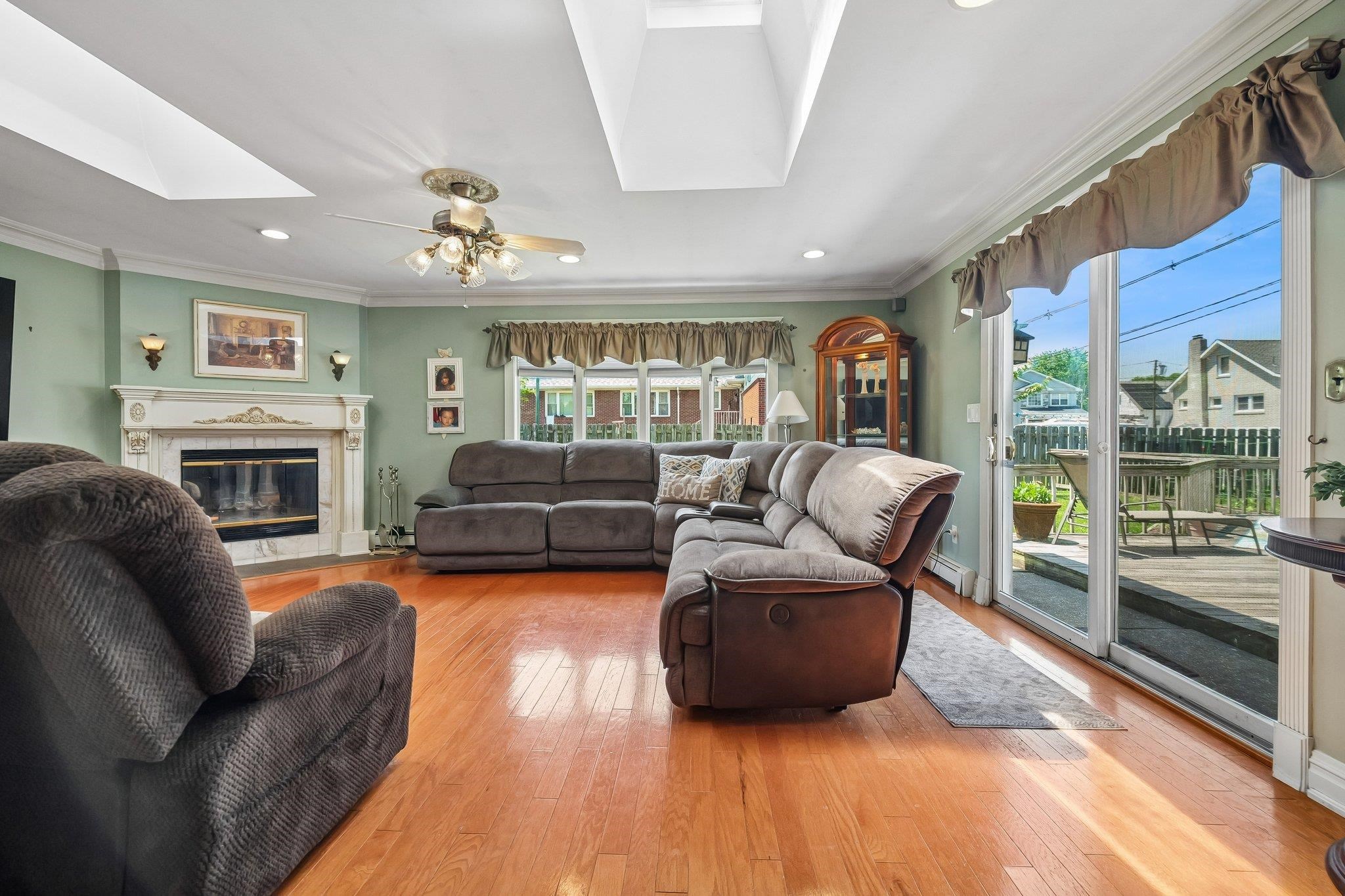 main property photo 5