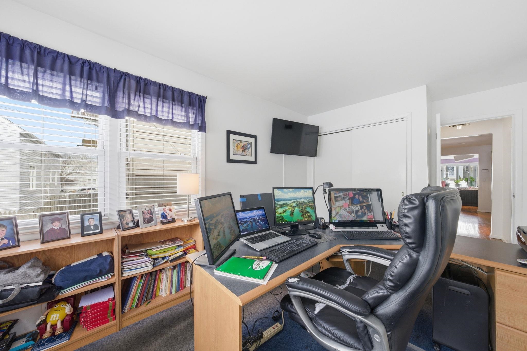 main property photo 16
