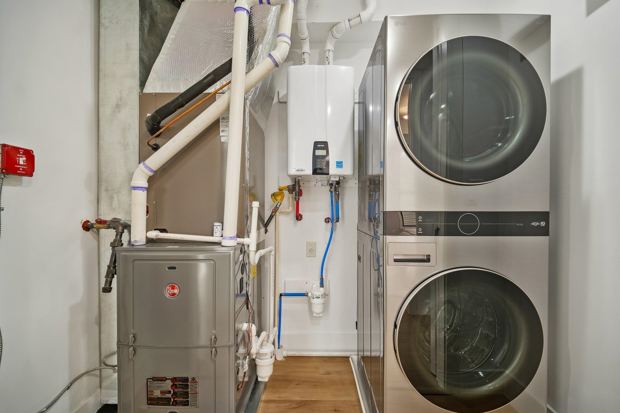 main property photo 32