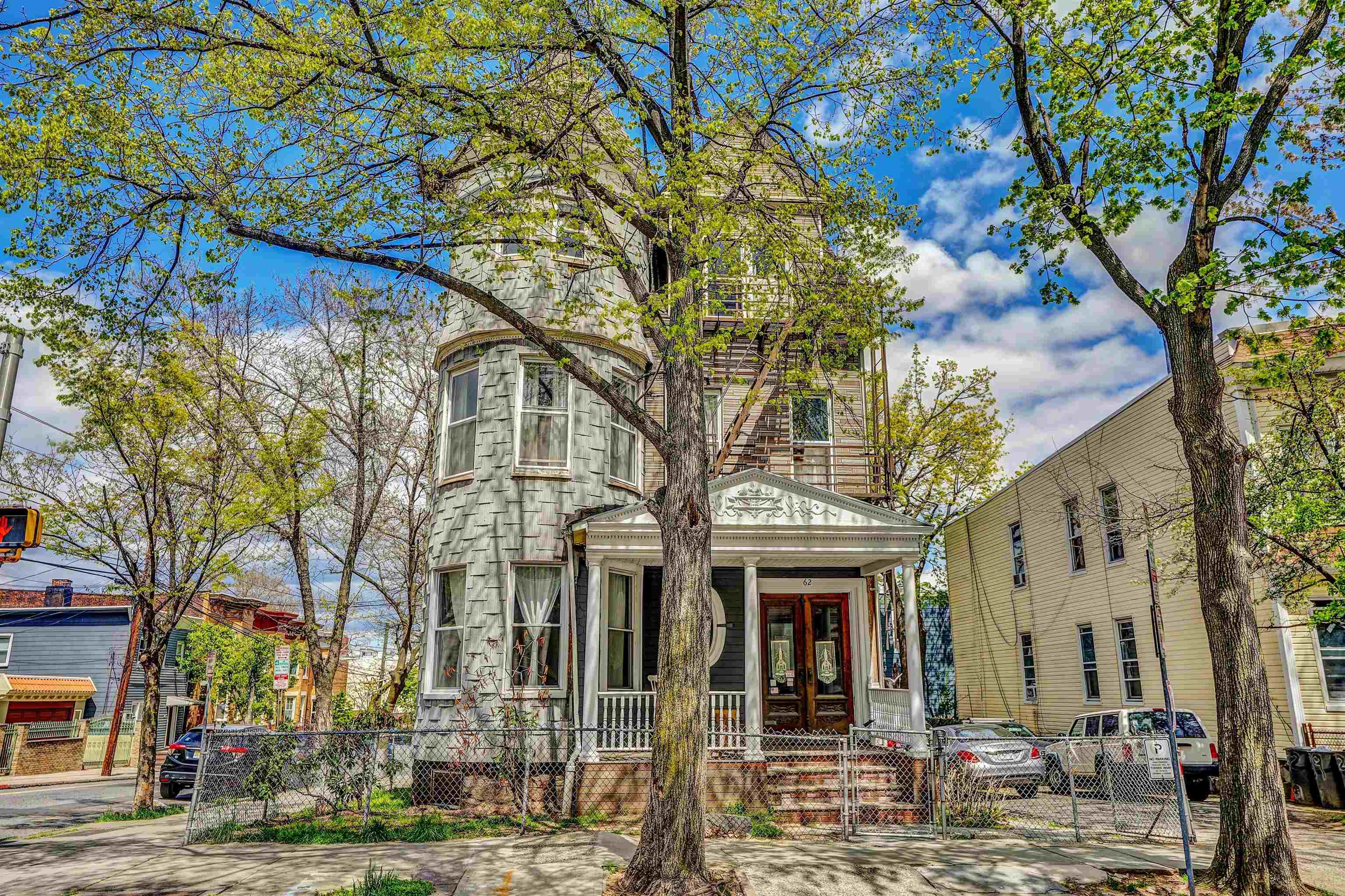 main property photo 18
