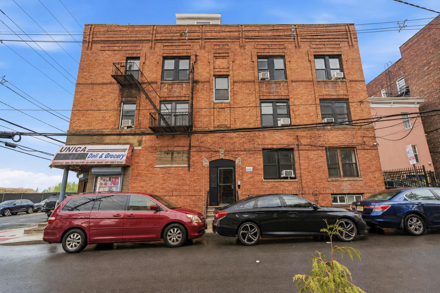 main property photo 17