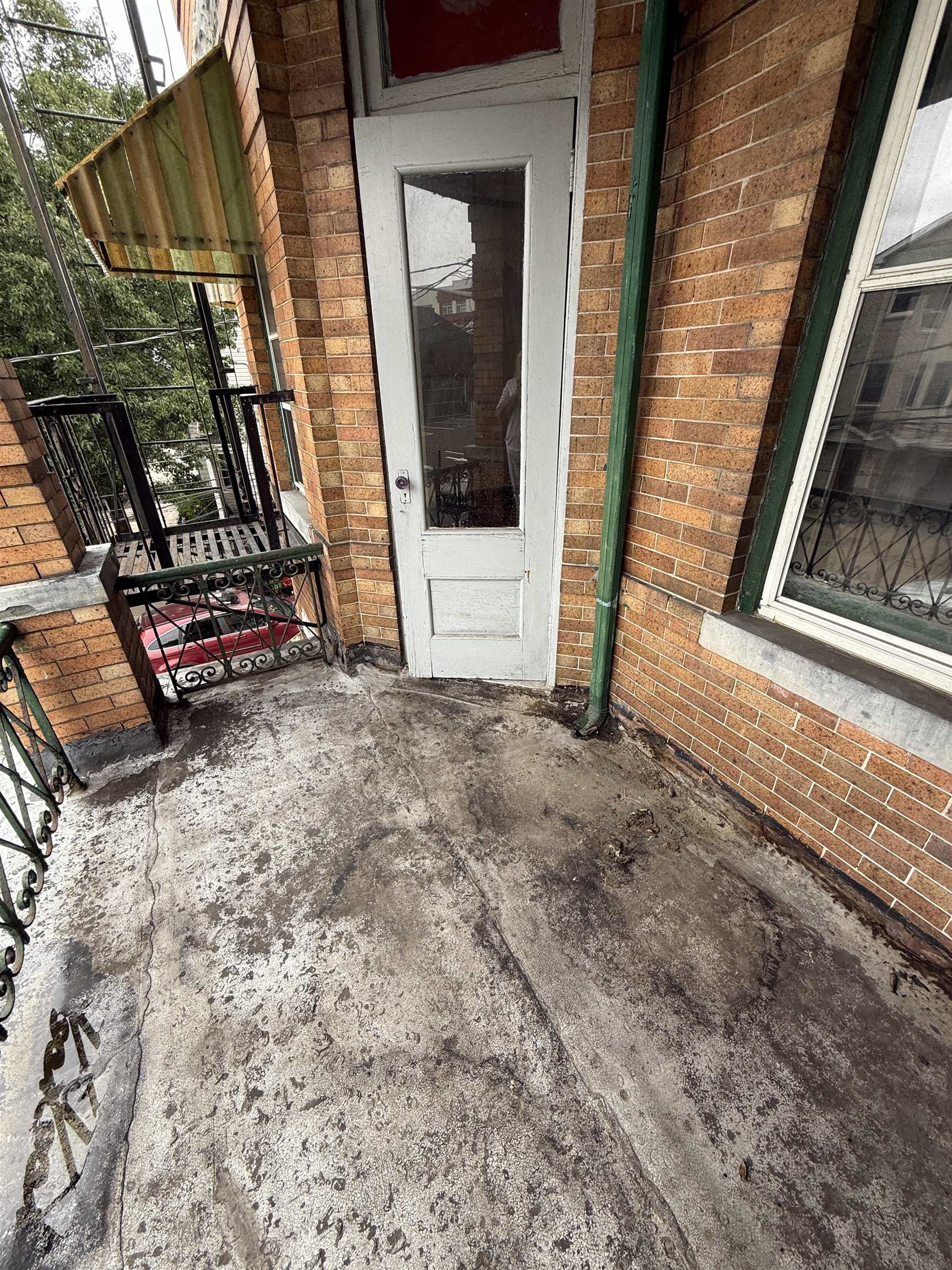 main property photo 10
