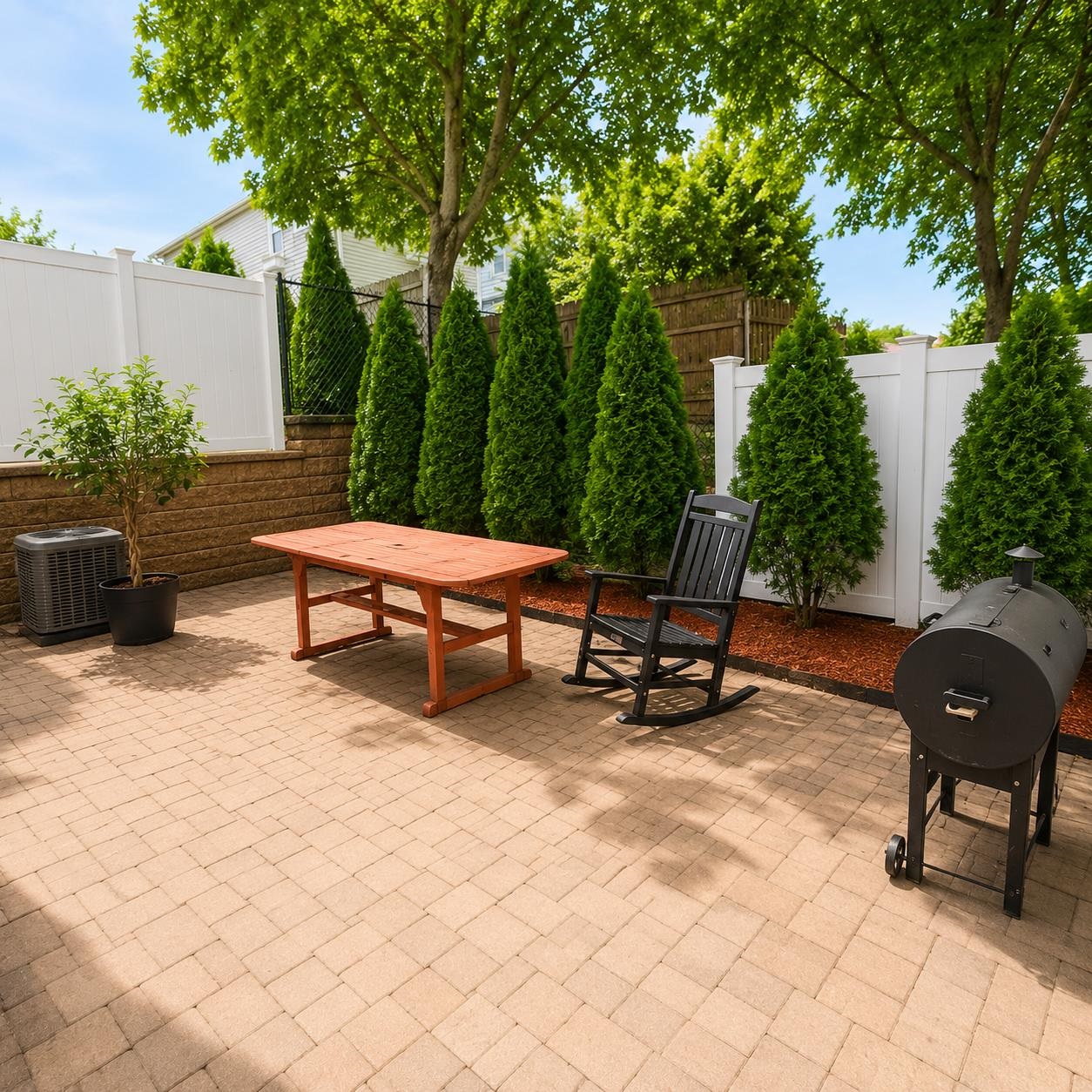 main property photo 6