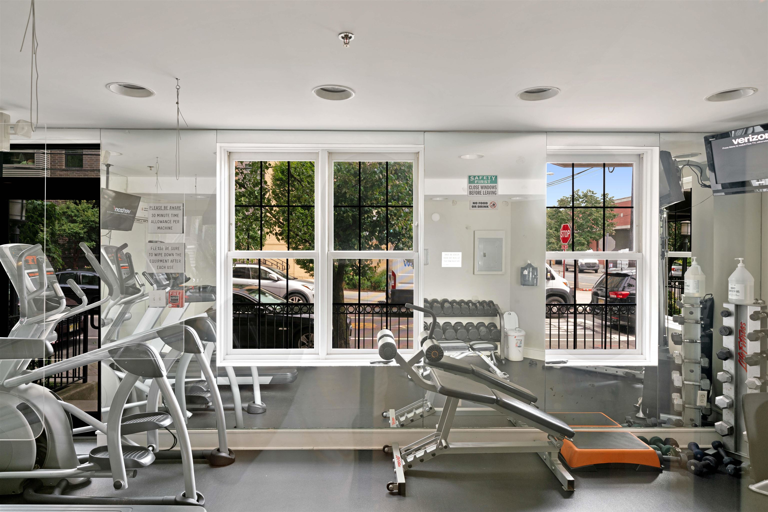 main property photo 17