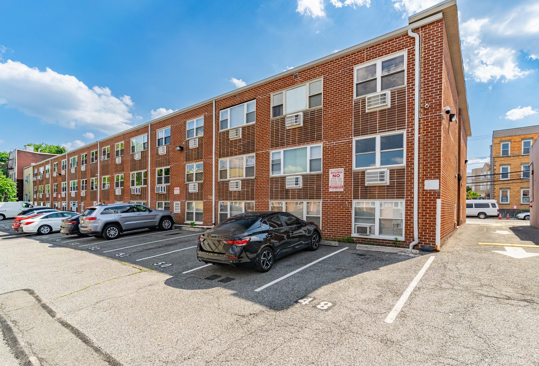 main property photo 16