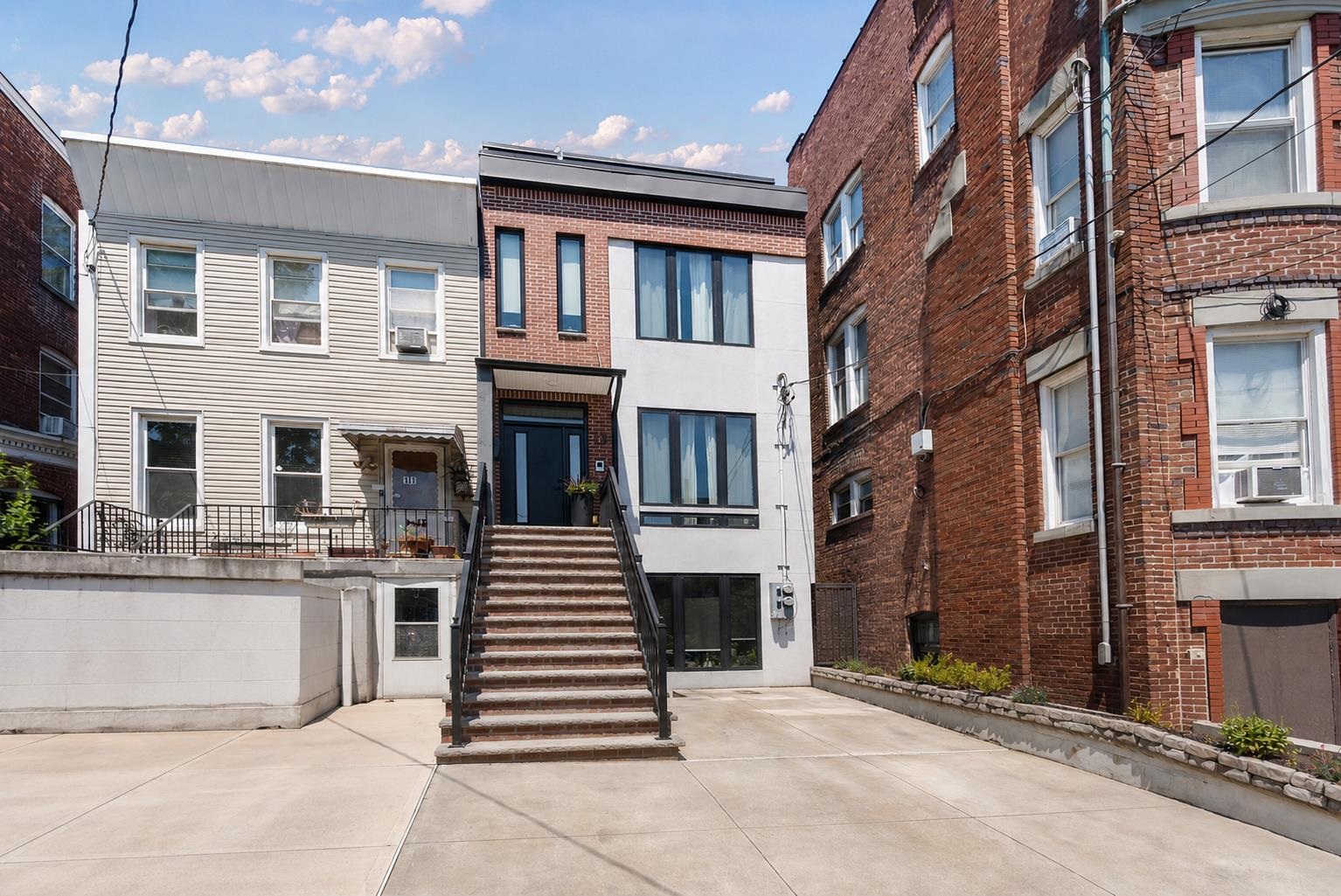 main property photo 21