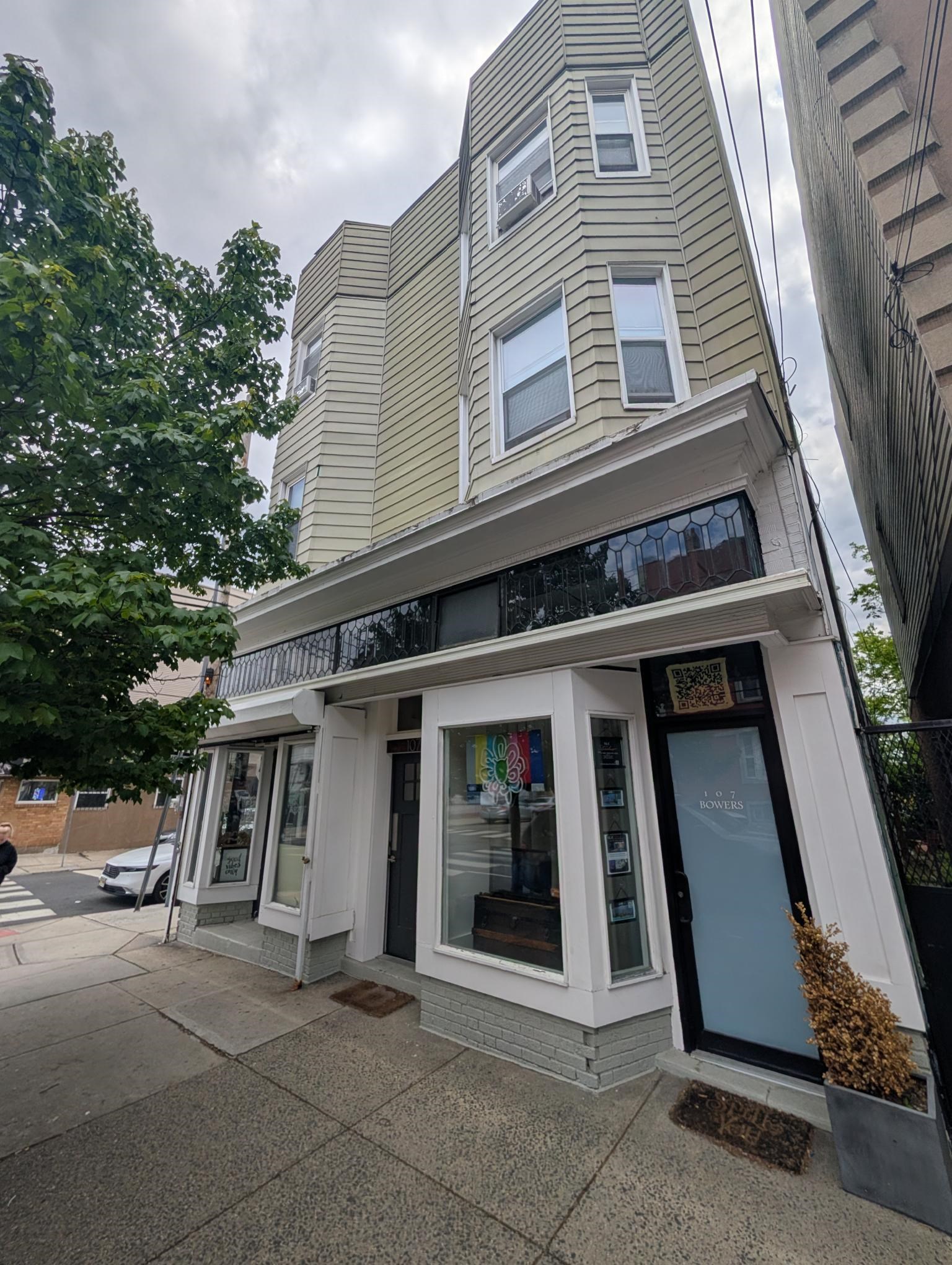 main property photo 21