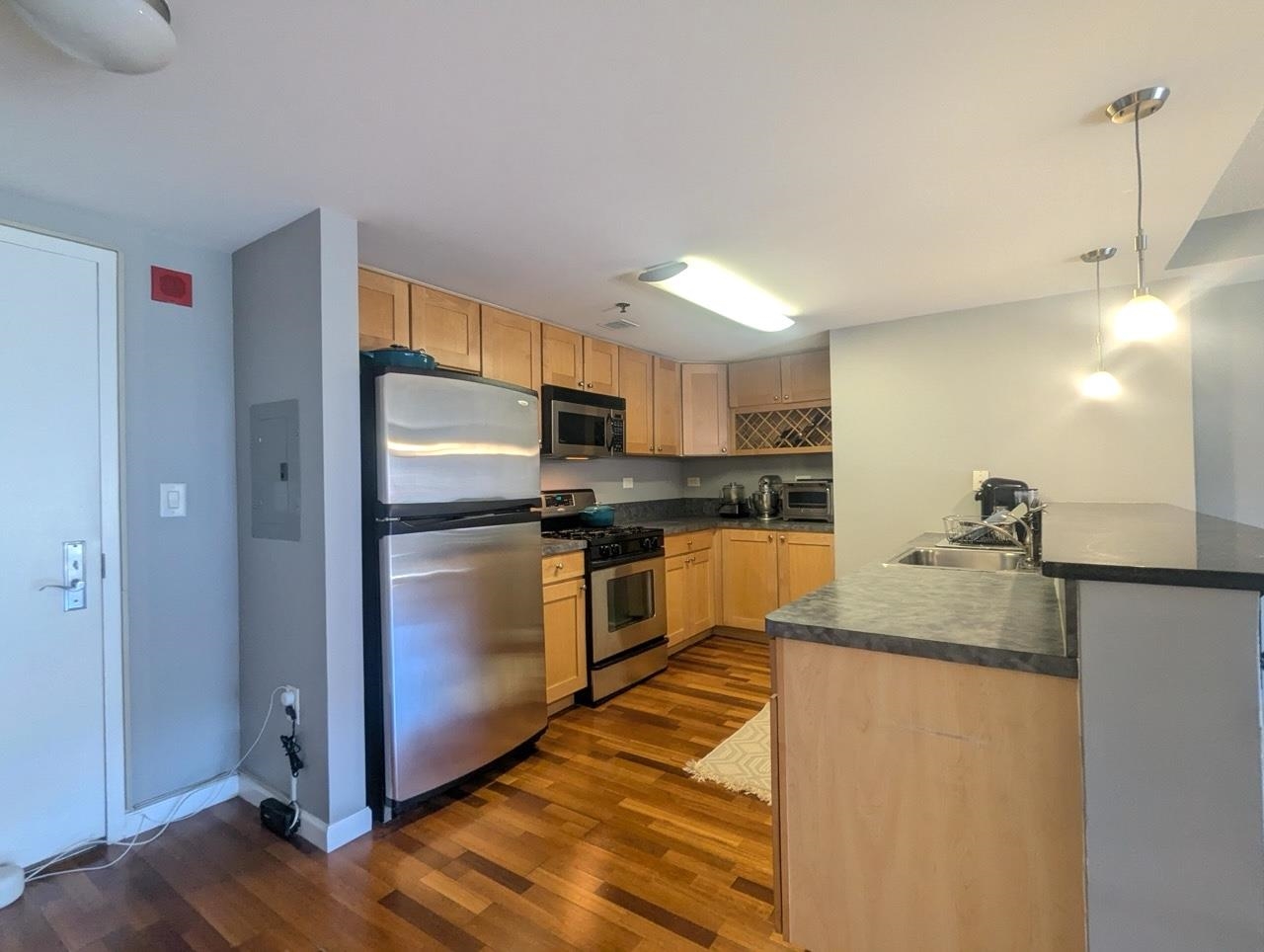 main property photo 3