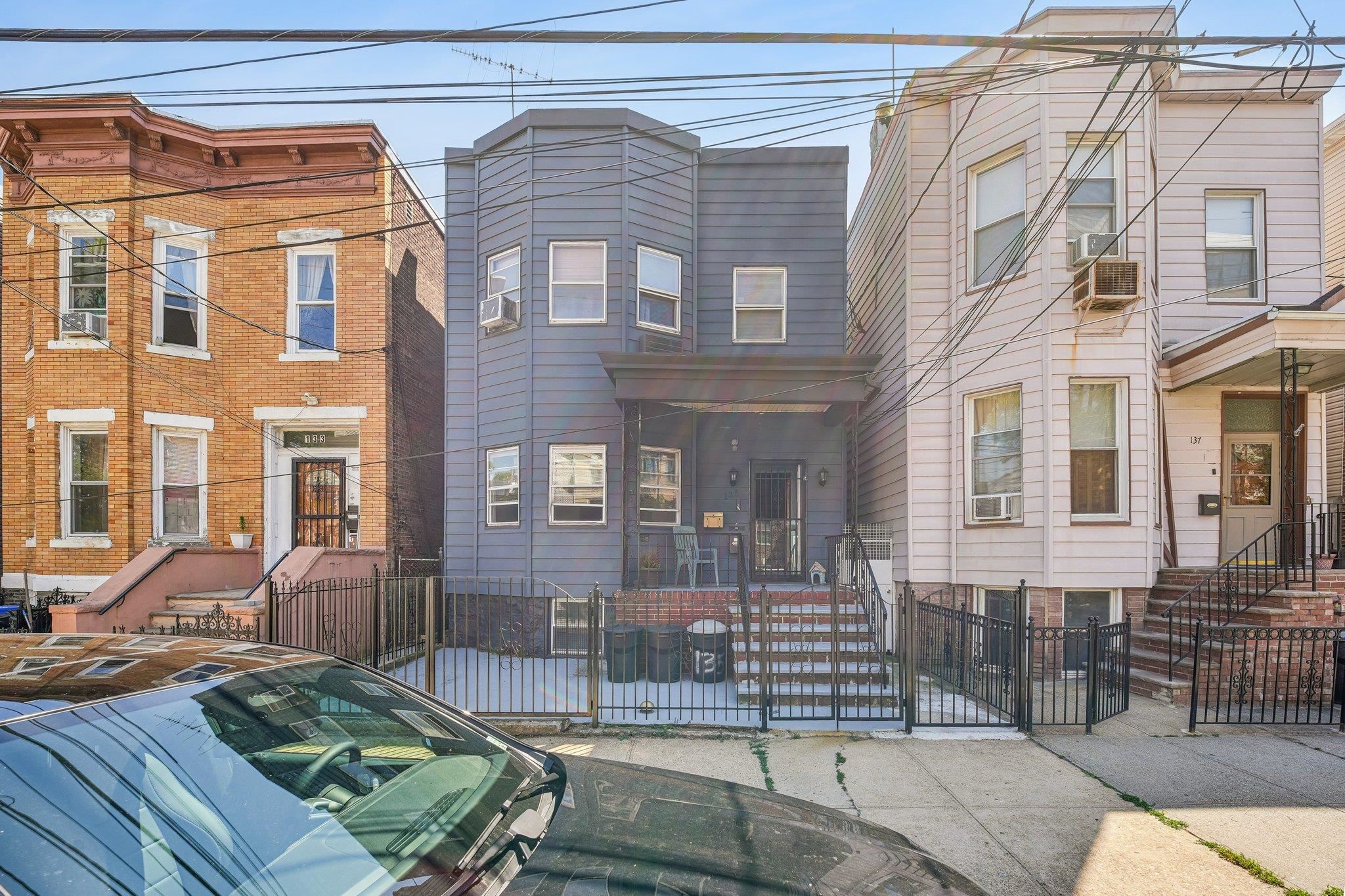 main property photo 14