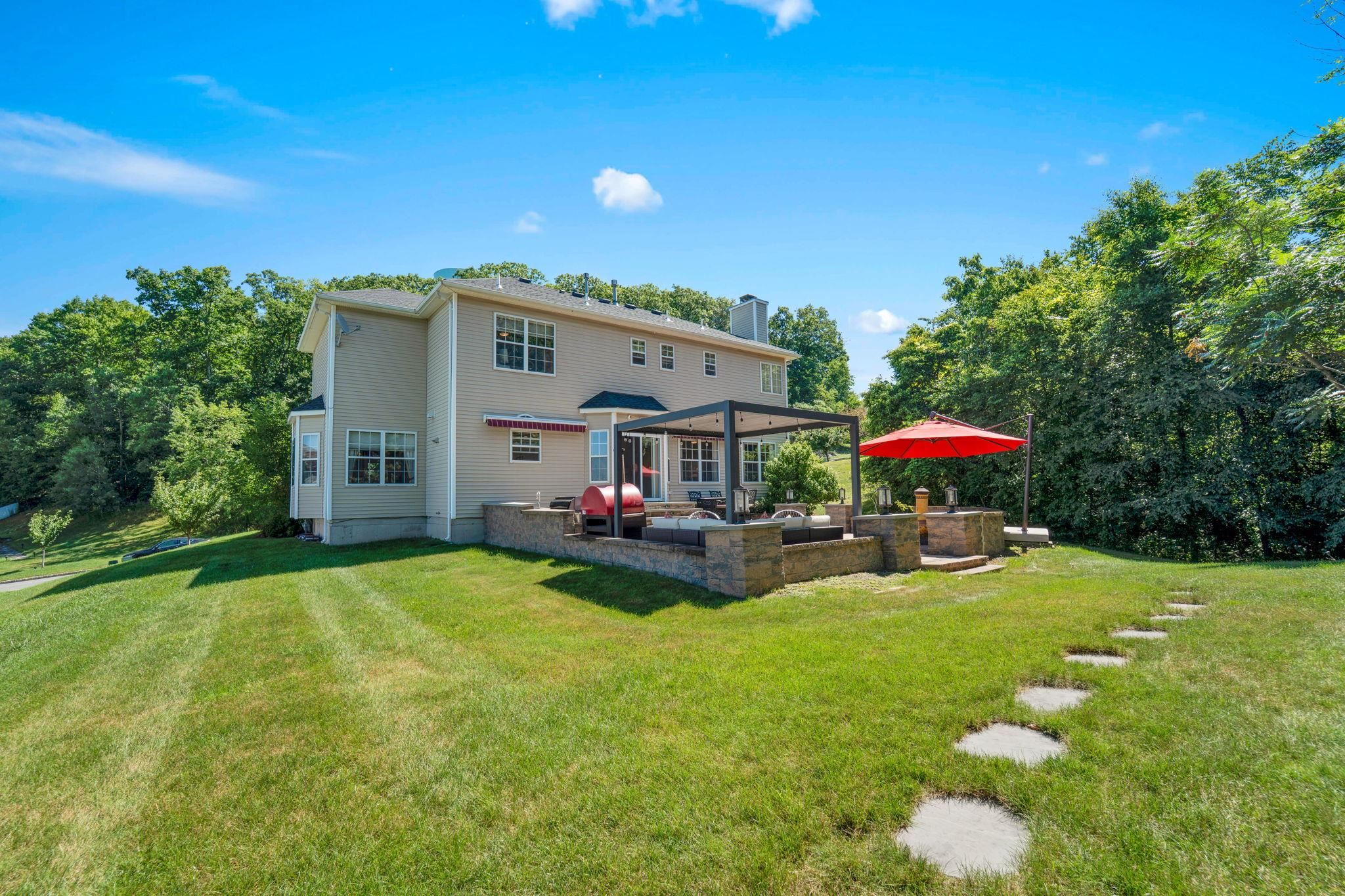 main property photo 41
