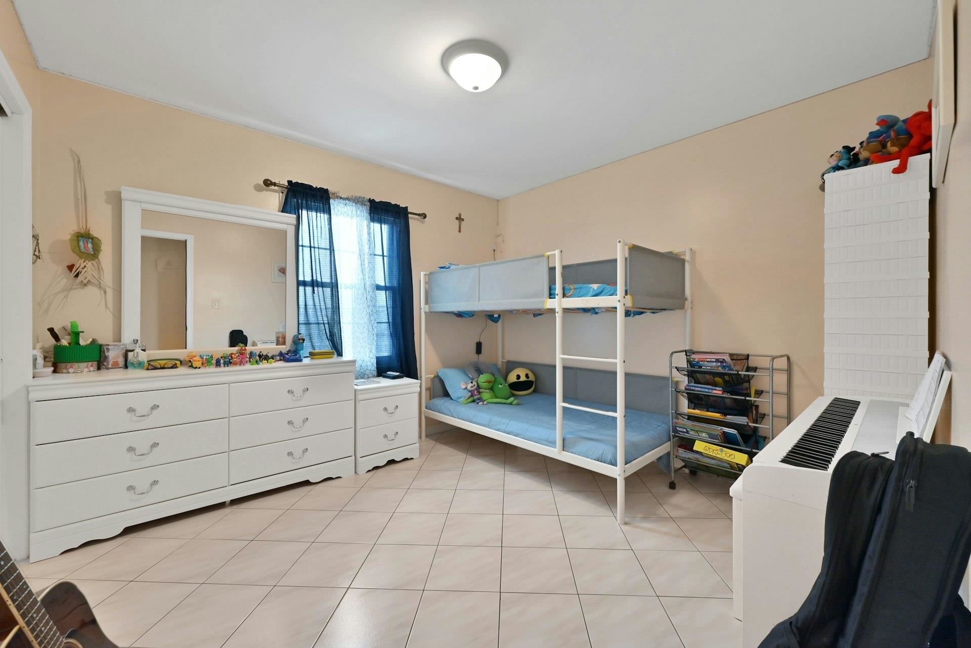 main property photo 36