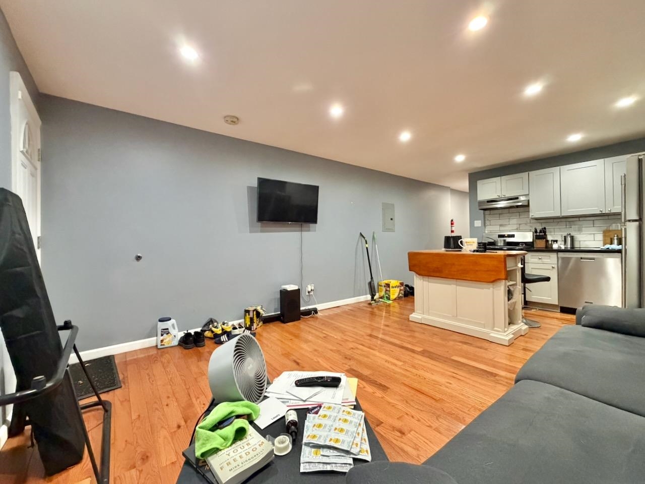 main property photo 6