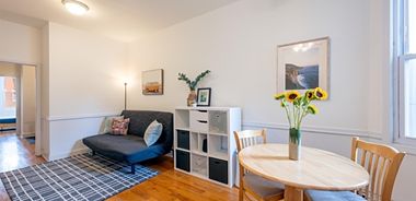 image of property with 1 Bed | 1 Bath | 609 Sqft