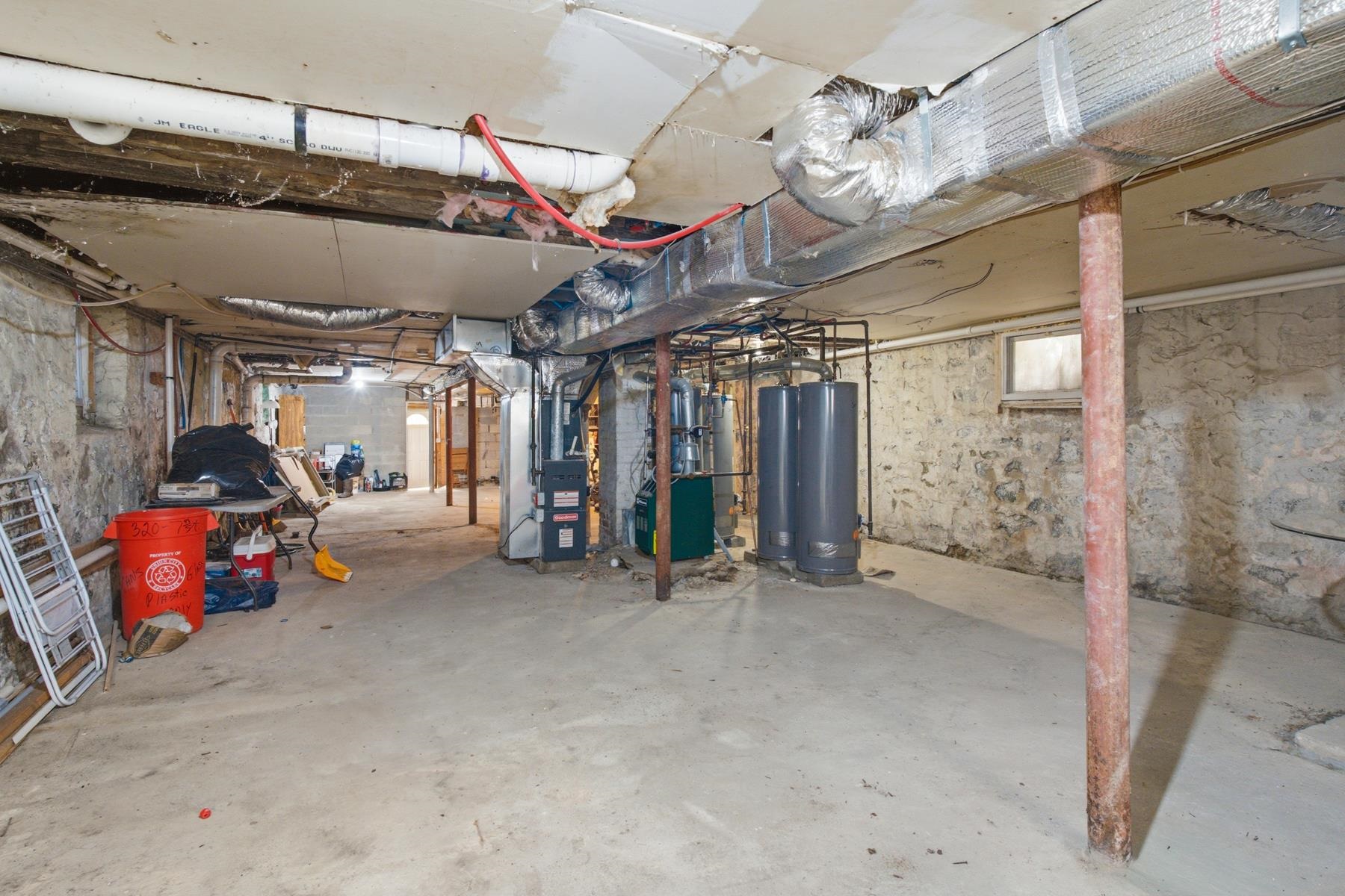 main property photo 44